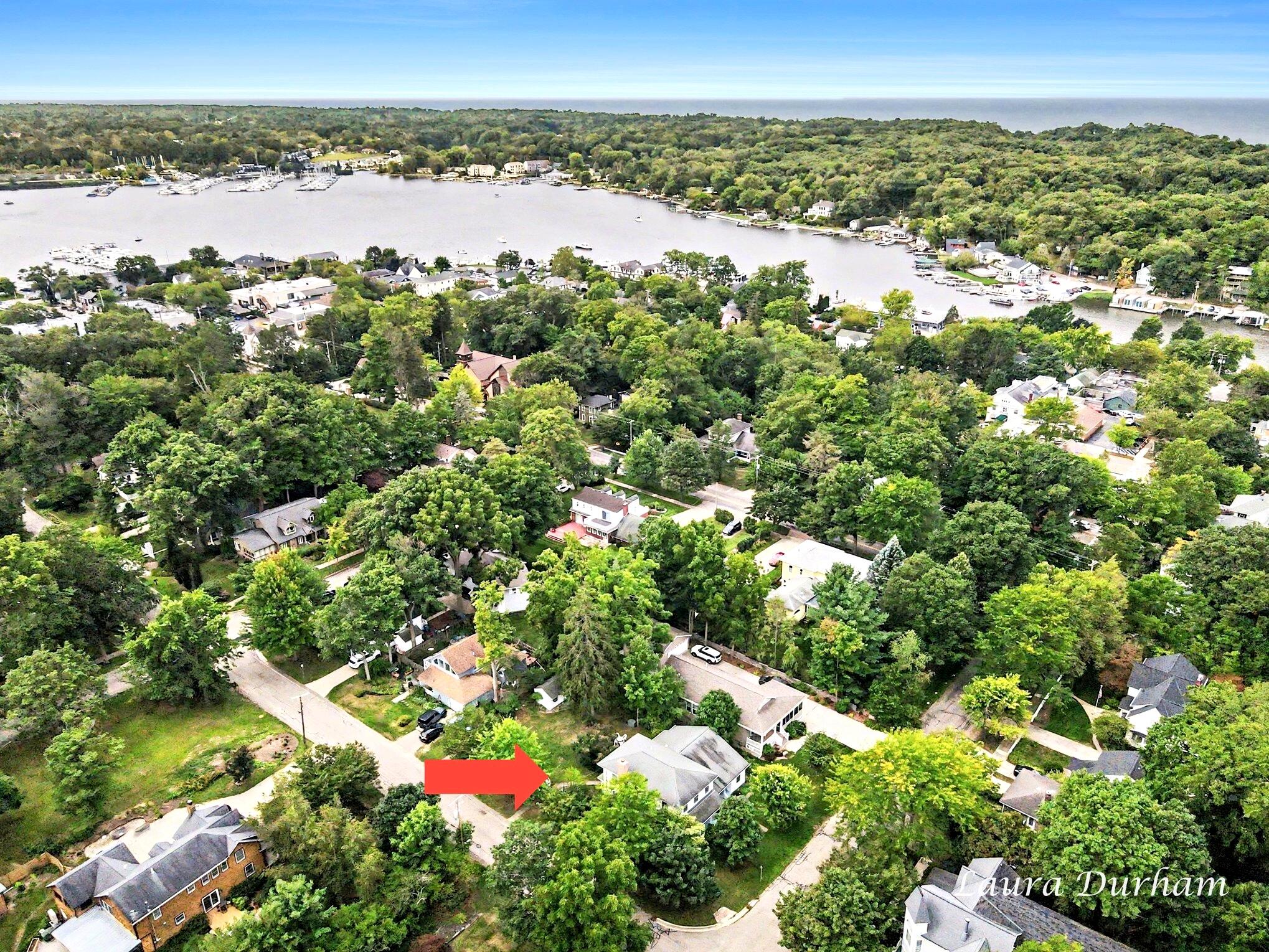 345 Mary Street Saugatuck MI 49453