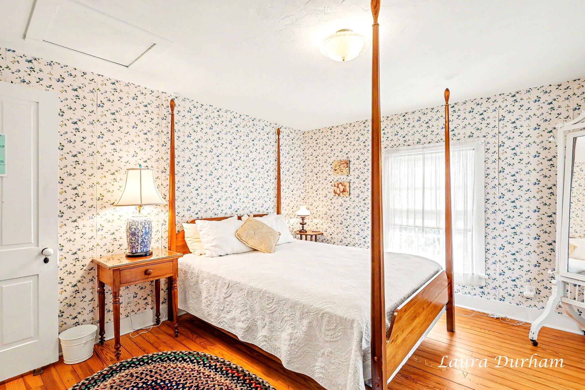 345 Mary Street Saugatuck MI 49453