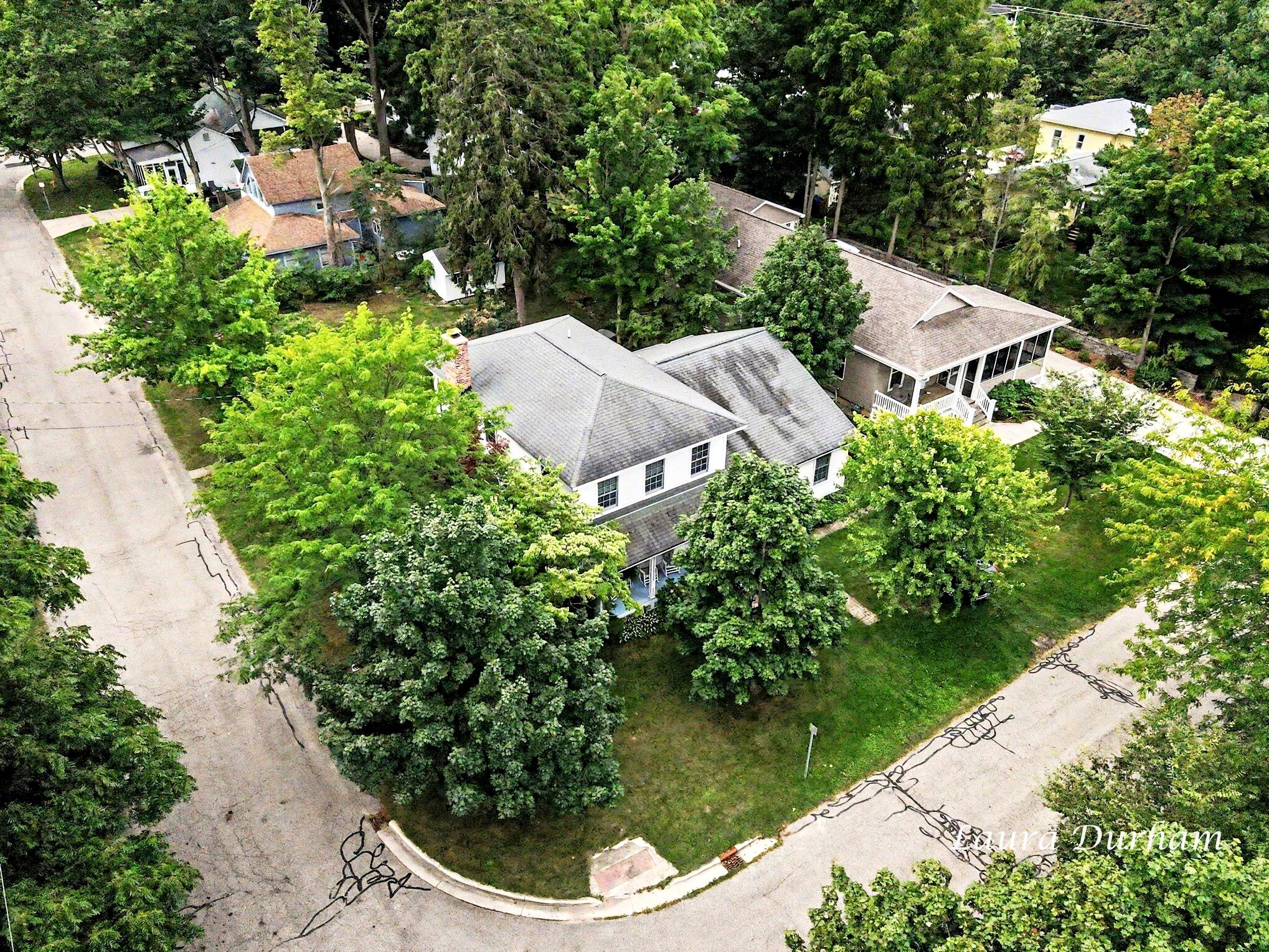 345 Mary Street Saugatuck MI 49453