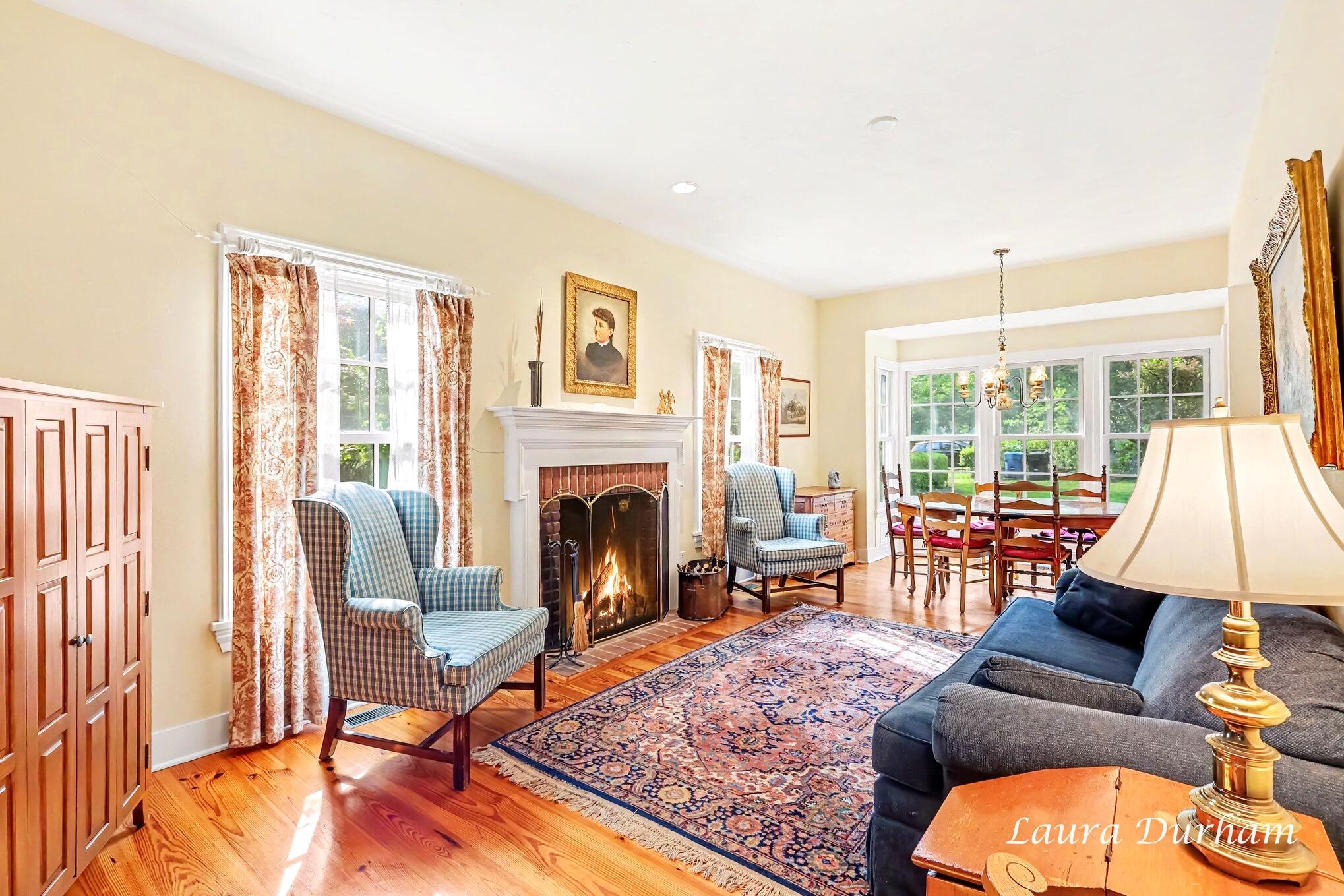 345 Mary Street Saugatuck MI 49453