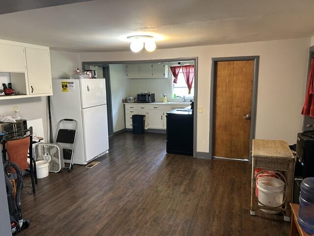 1984 Greenly Avenue Benton Harbor MI 49022