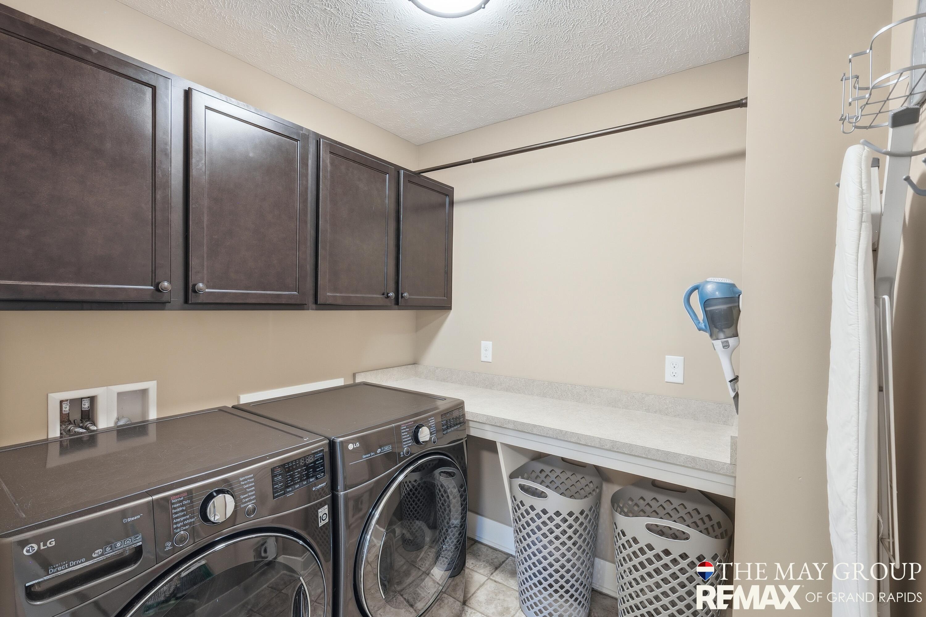 3414 Mason Ridge Drive NE Grand Rapids MI 49525