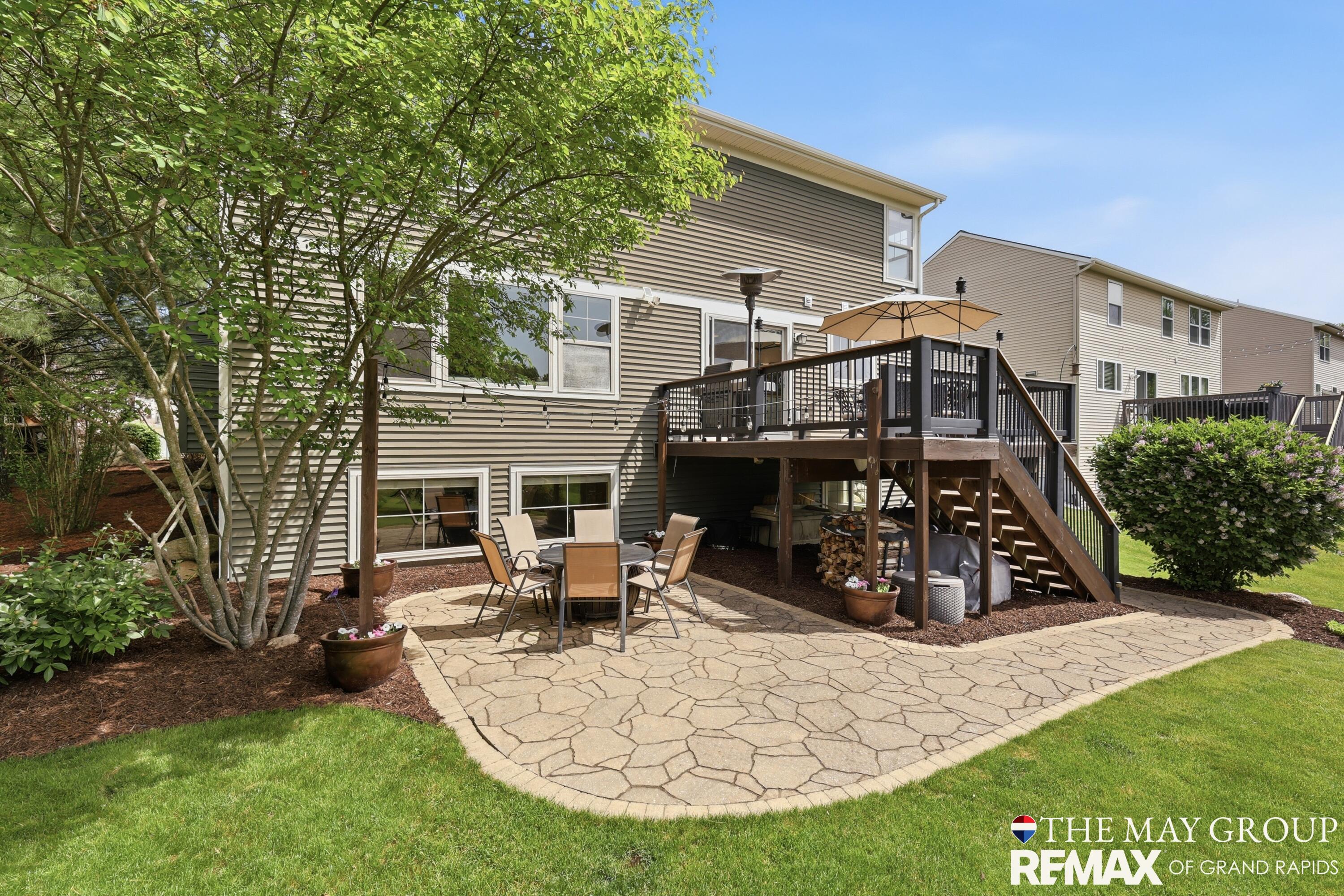 3414 Mason Ridge Drive NE Grand Rapids MI 49525