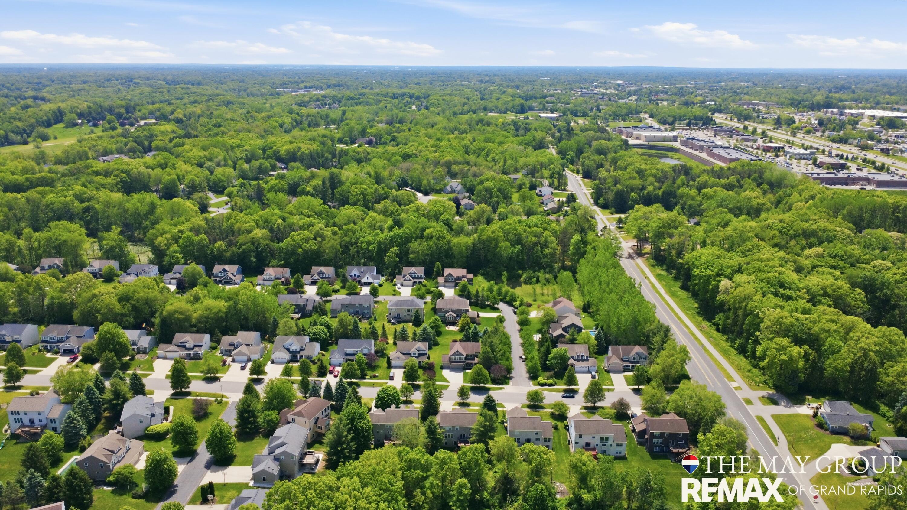 3414 Mason Ridge Drive NE Grand Rapids MI 49525