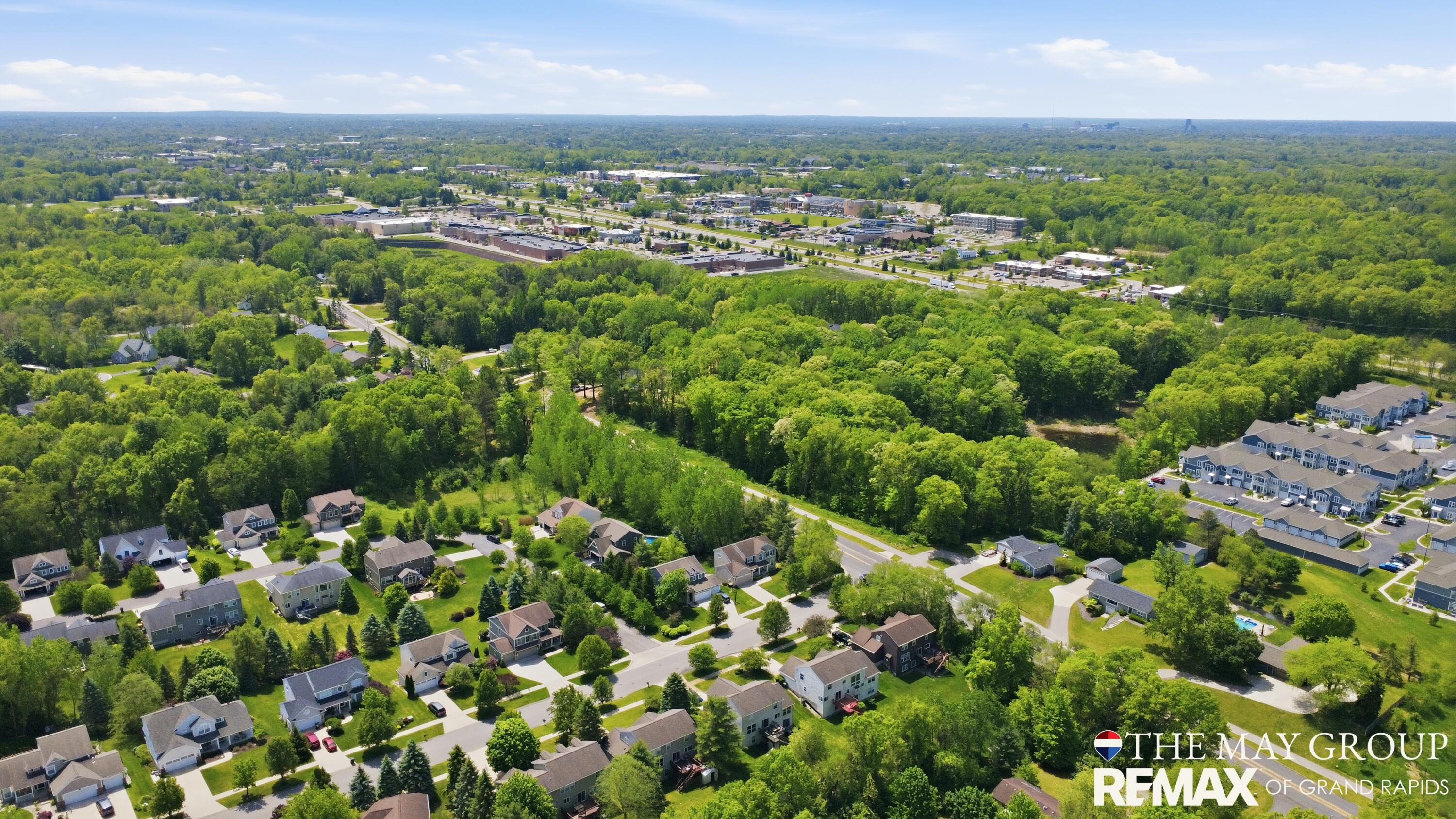 3414 Mason Ridge Drive NE Grand Rapids MI 49525