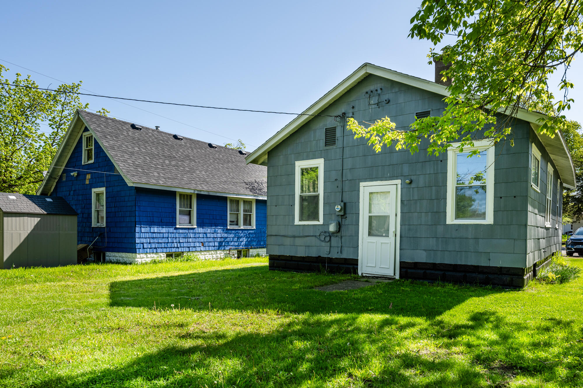 1216 Broadway Benton Harbor MI 49022