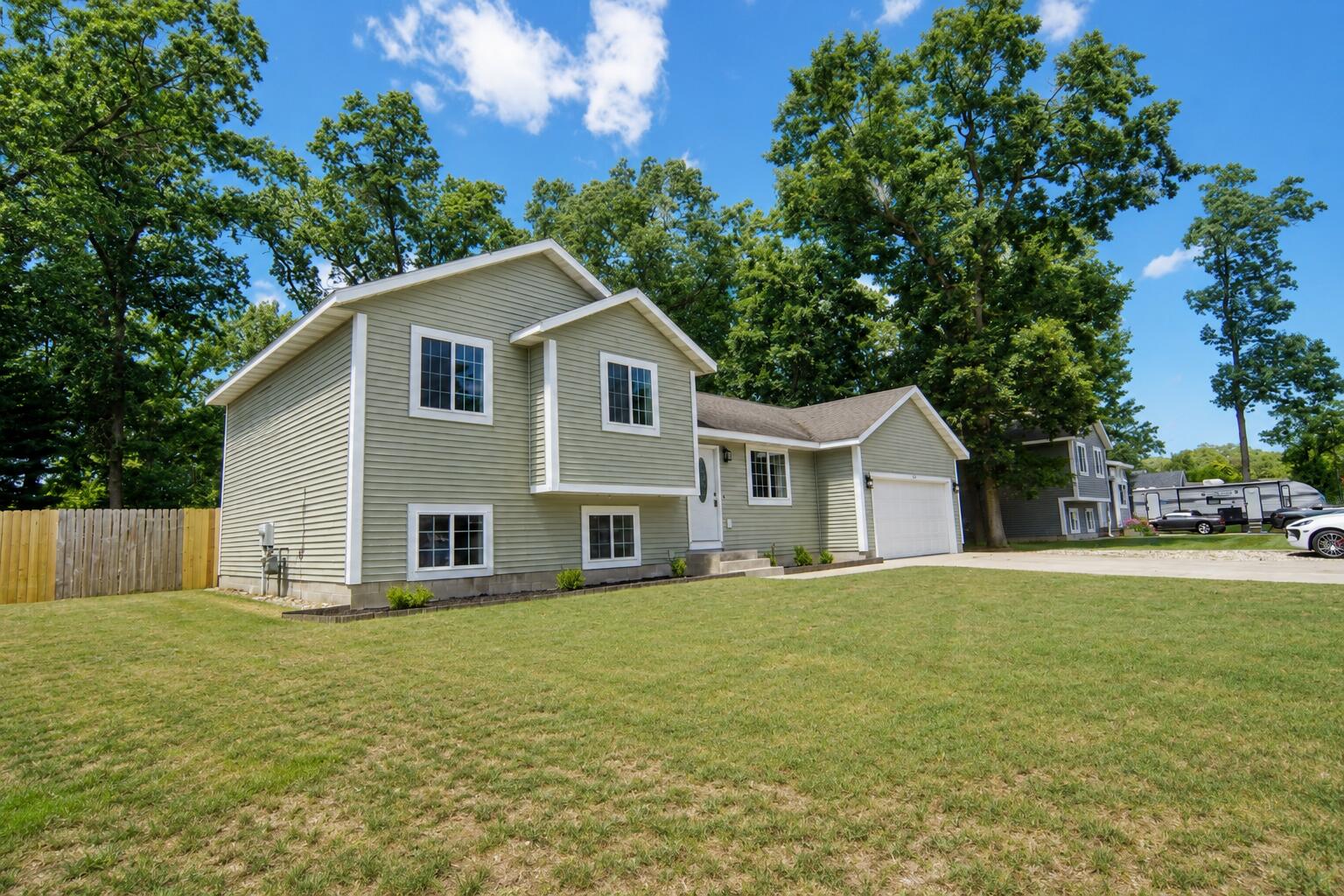 1109 Brian Drive Muskegon MI 49442
