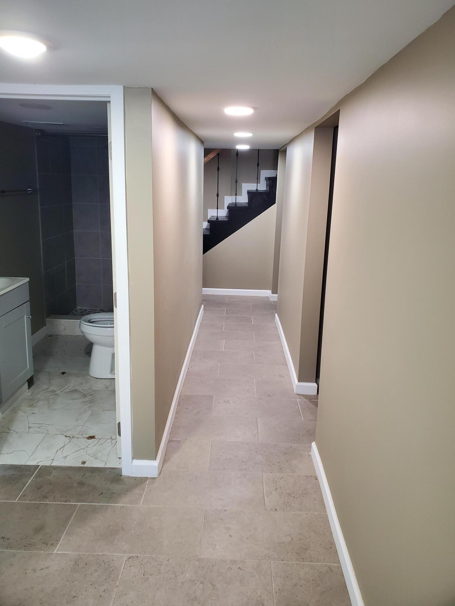 1347 Rose Avenue Benton Harbor MI 49022