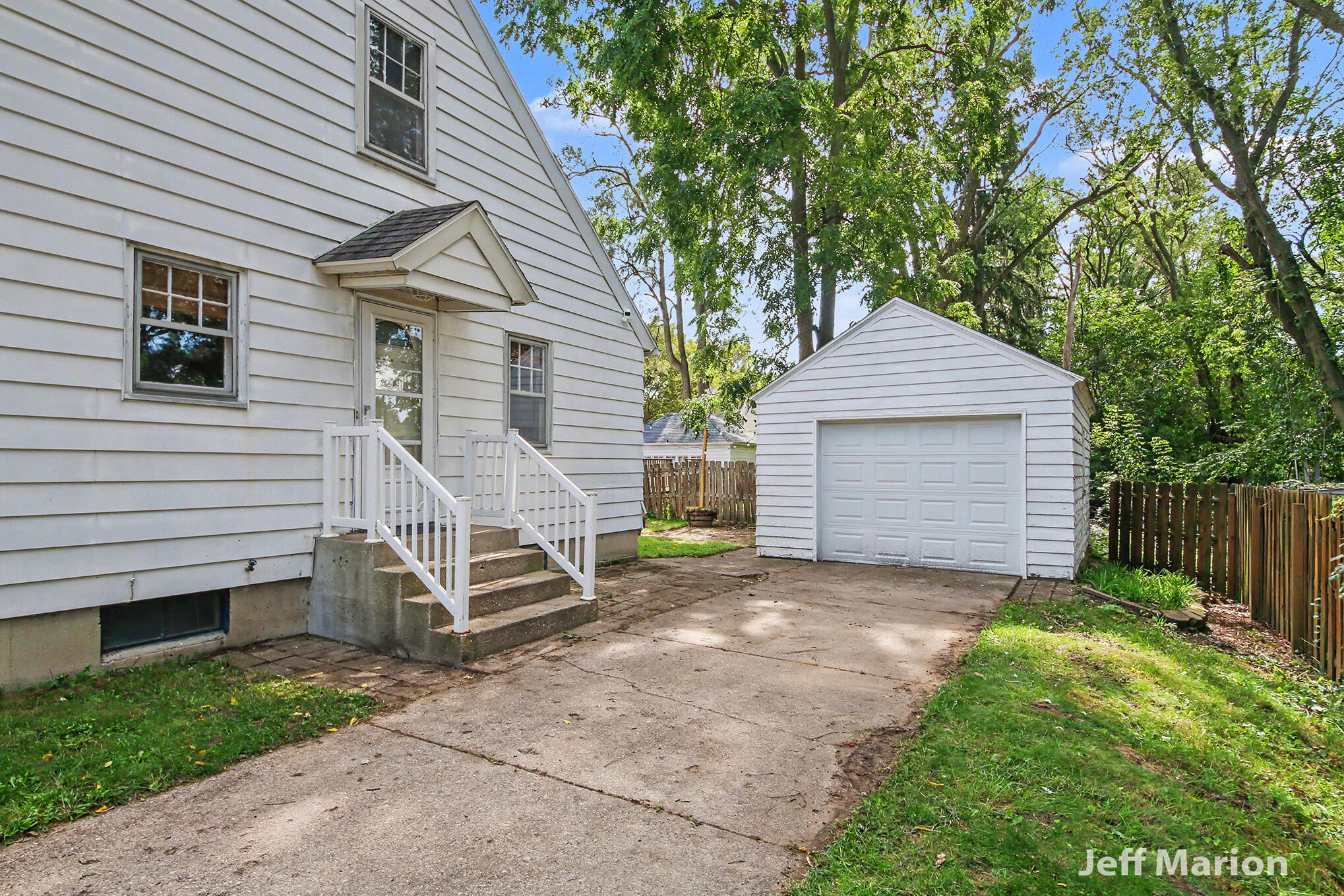 938 Griggs Street SE Grand Rapids MI 49507