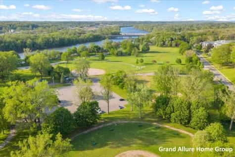 446 Knapp Street NE Grand Rapids MI 49505