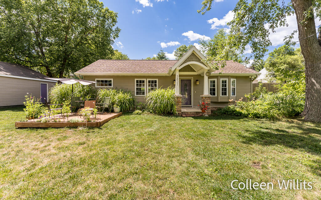 3821 Balsam Avenue NE Grand Rapids MI 49525