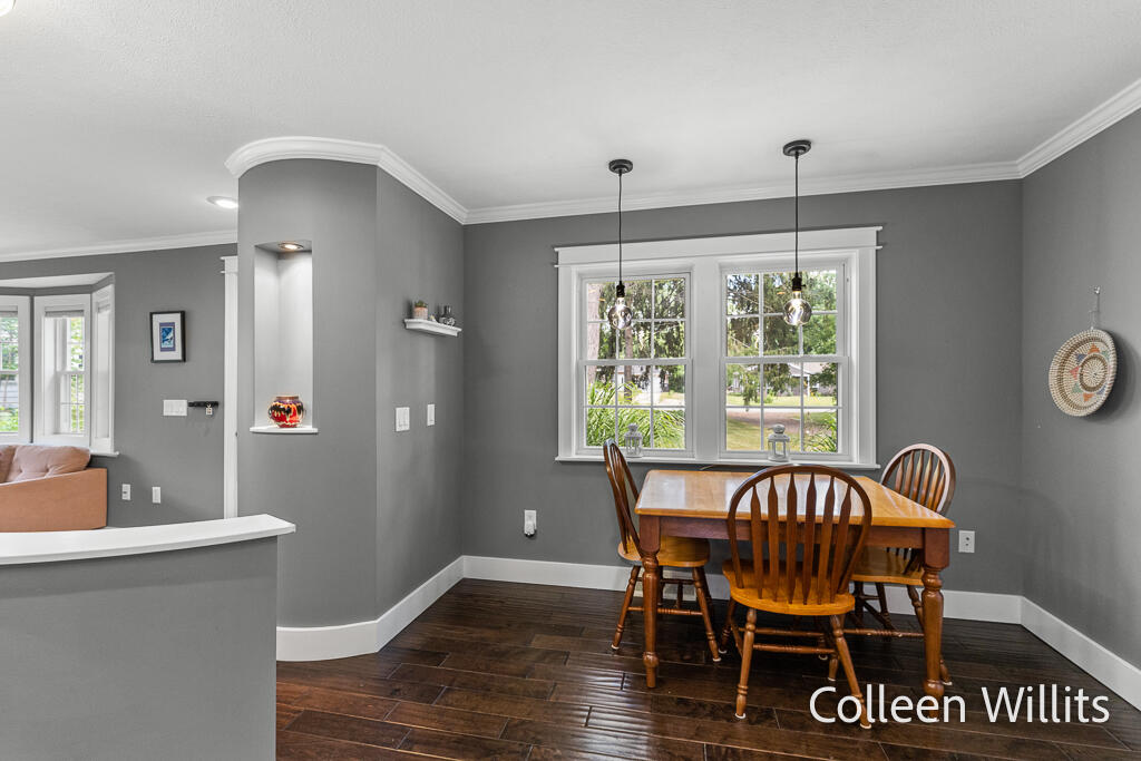 3821 Balsam Avenue NE Grand Rapids MI 49525