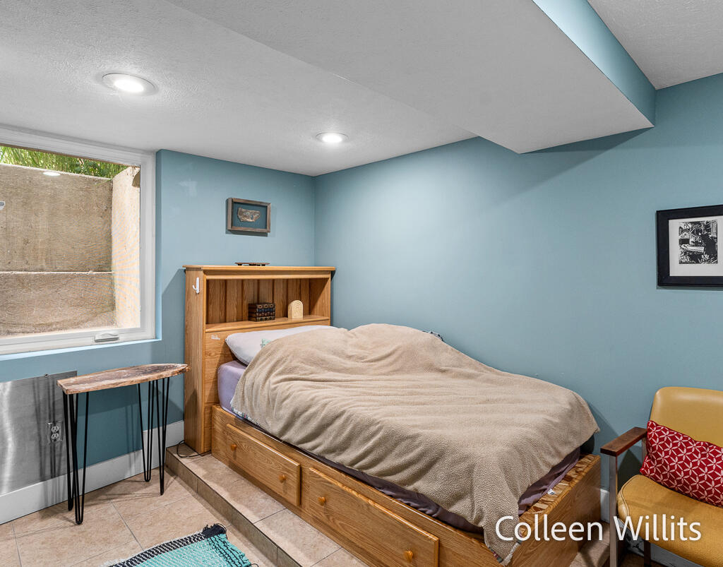 3821 Balsam Avenue NE Grand Rapids MI 49525