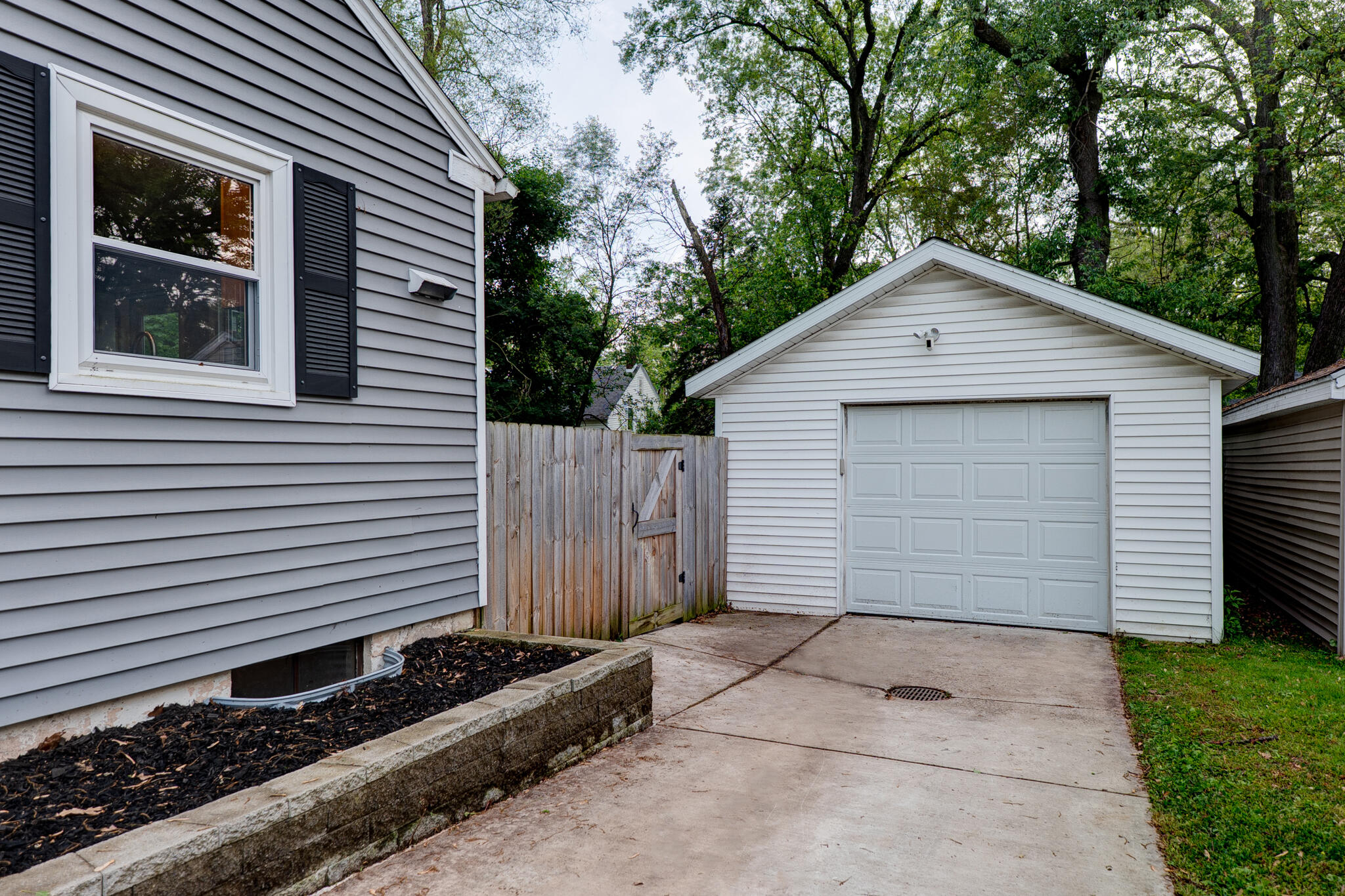 1419 Bronx Avenue Kalamazoo MI 49048
