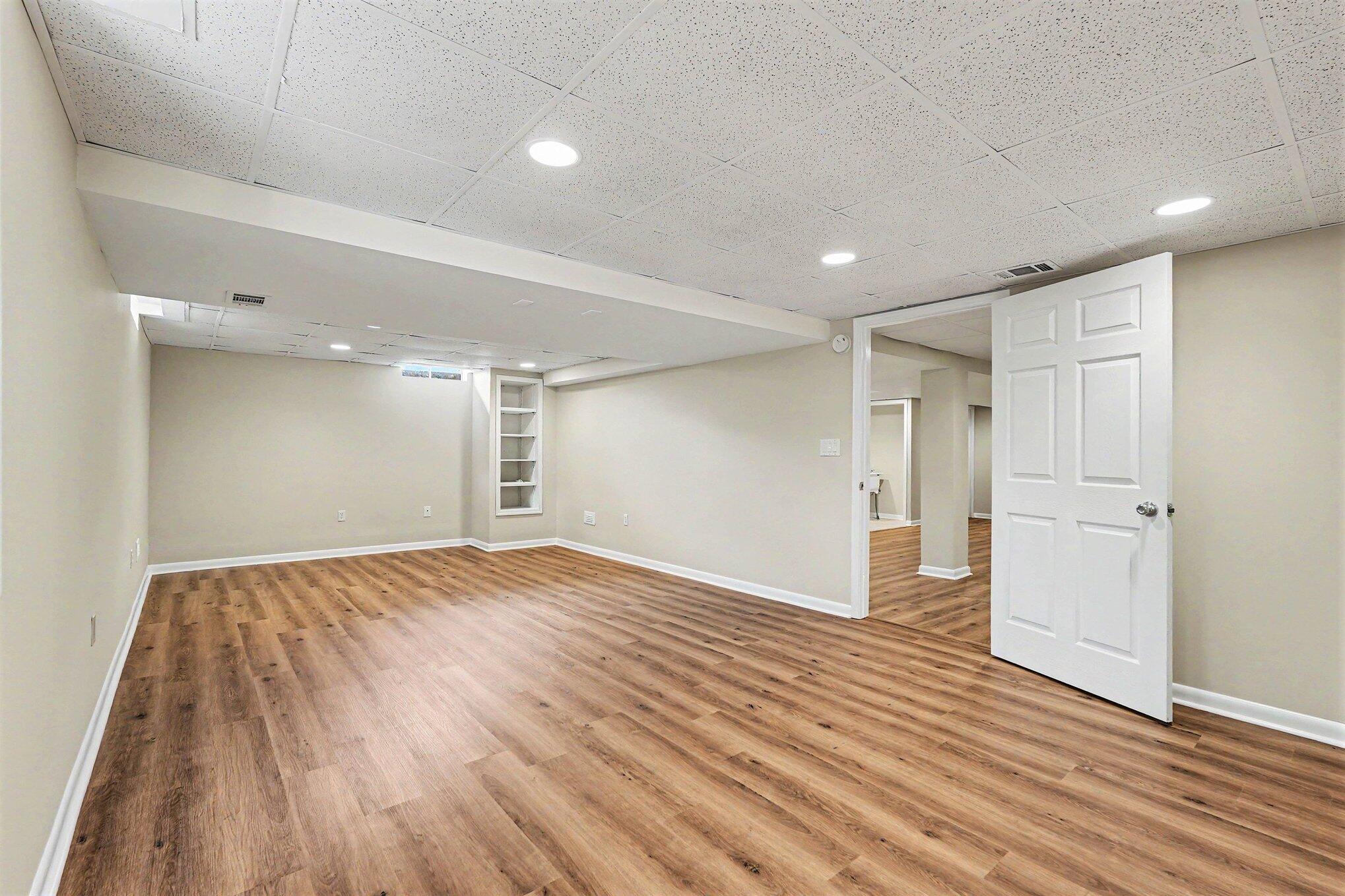 3925 Chamberlain Avenue SE Grand Rapids MI 49508
