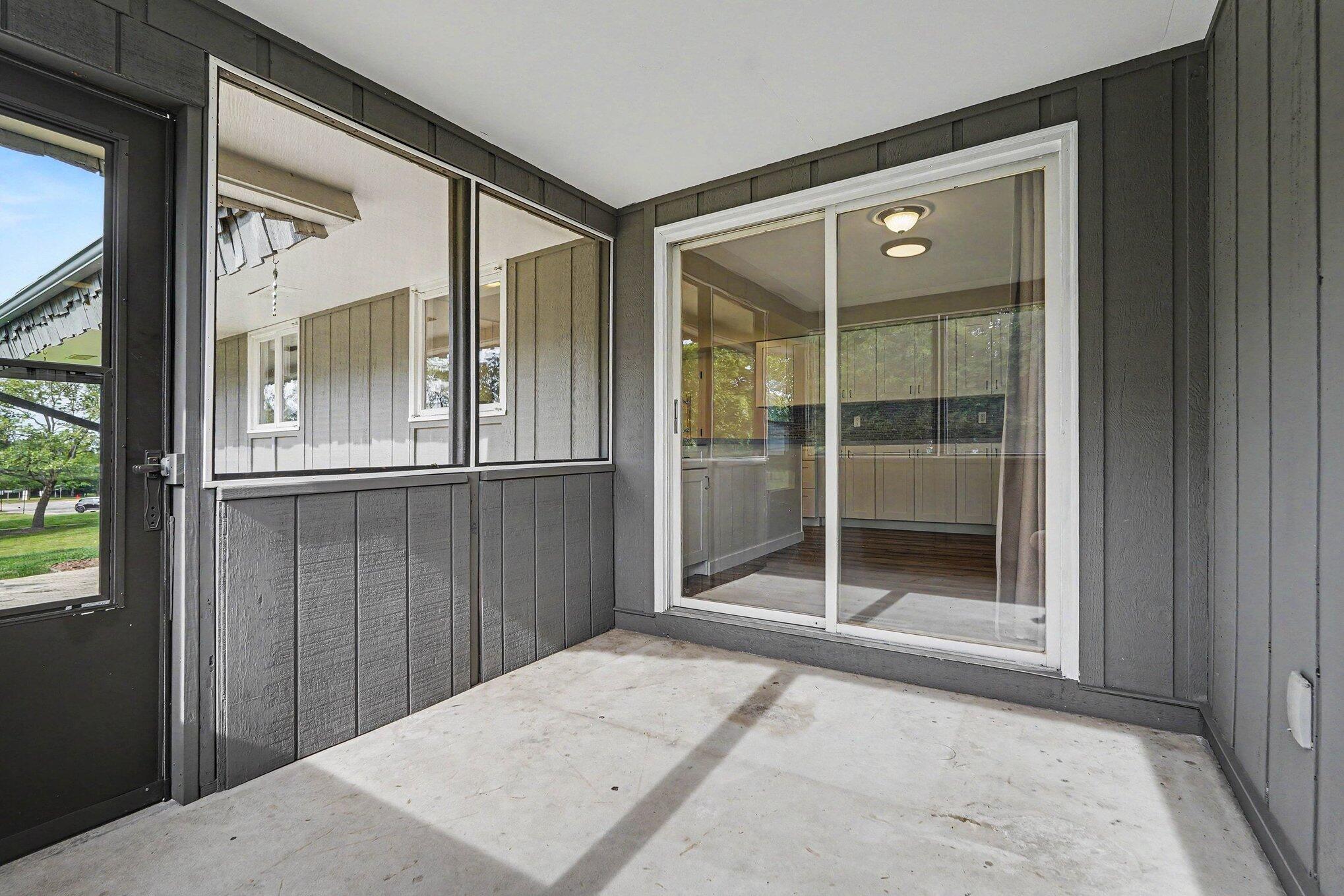 3925 Chamberlain Avenue SE Grand Rapids MI 49508