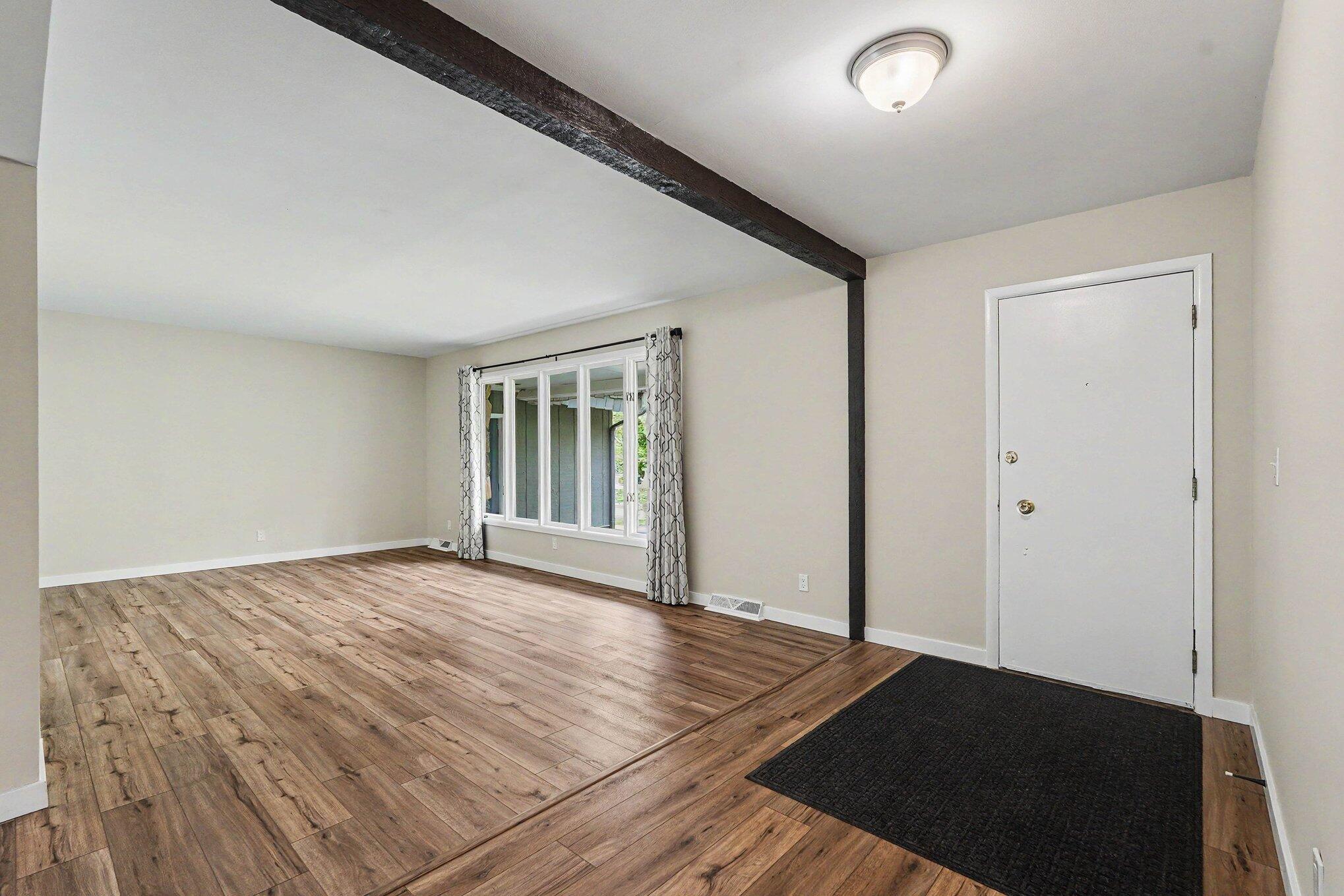3925 Chamberlain Avenue SE Grand Rapids MI 49508