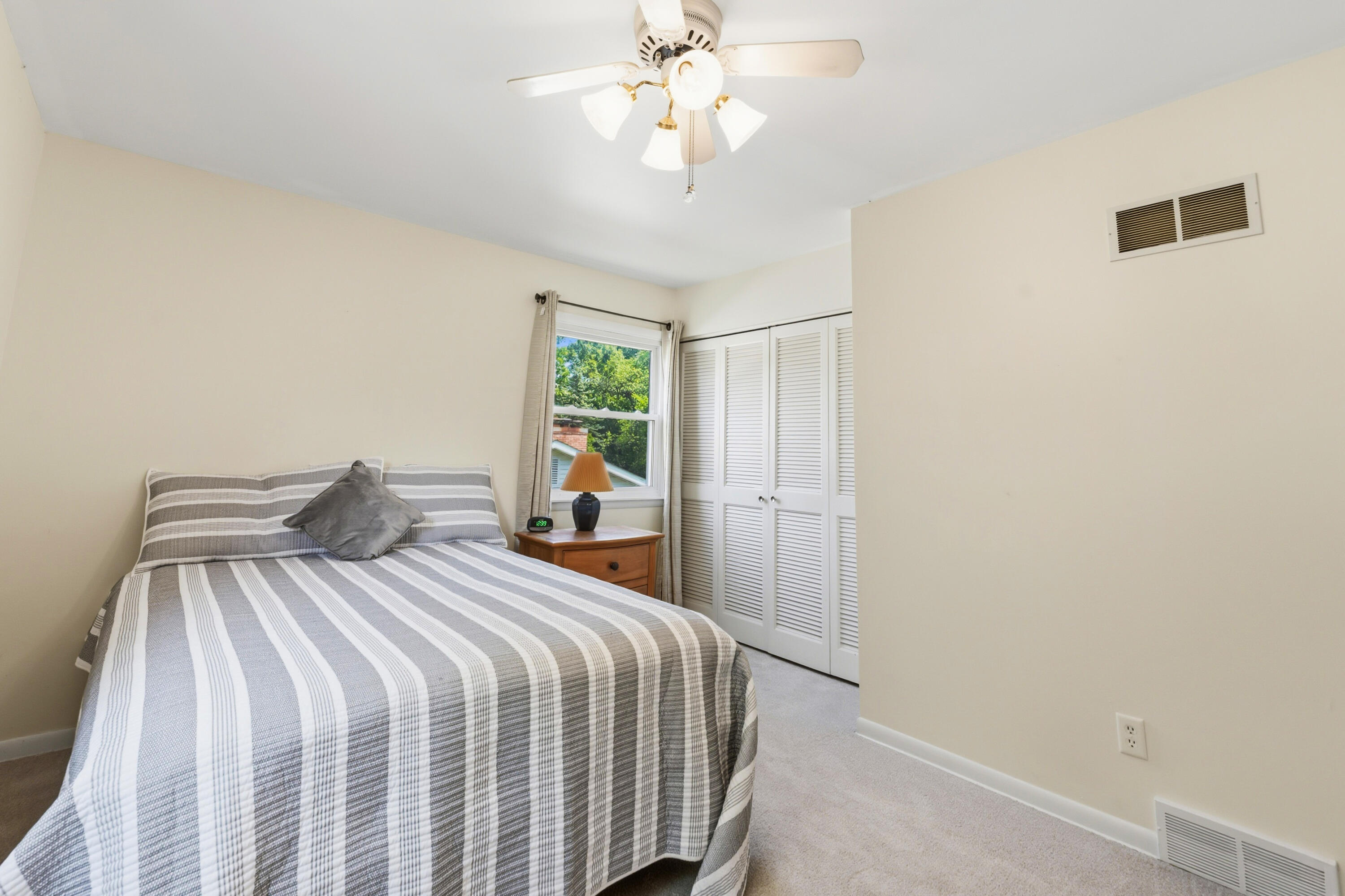 1818 Skyler Drive Kalamazoo MI 49008
