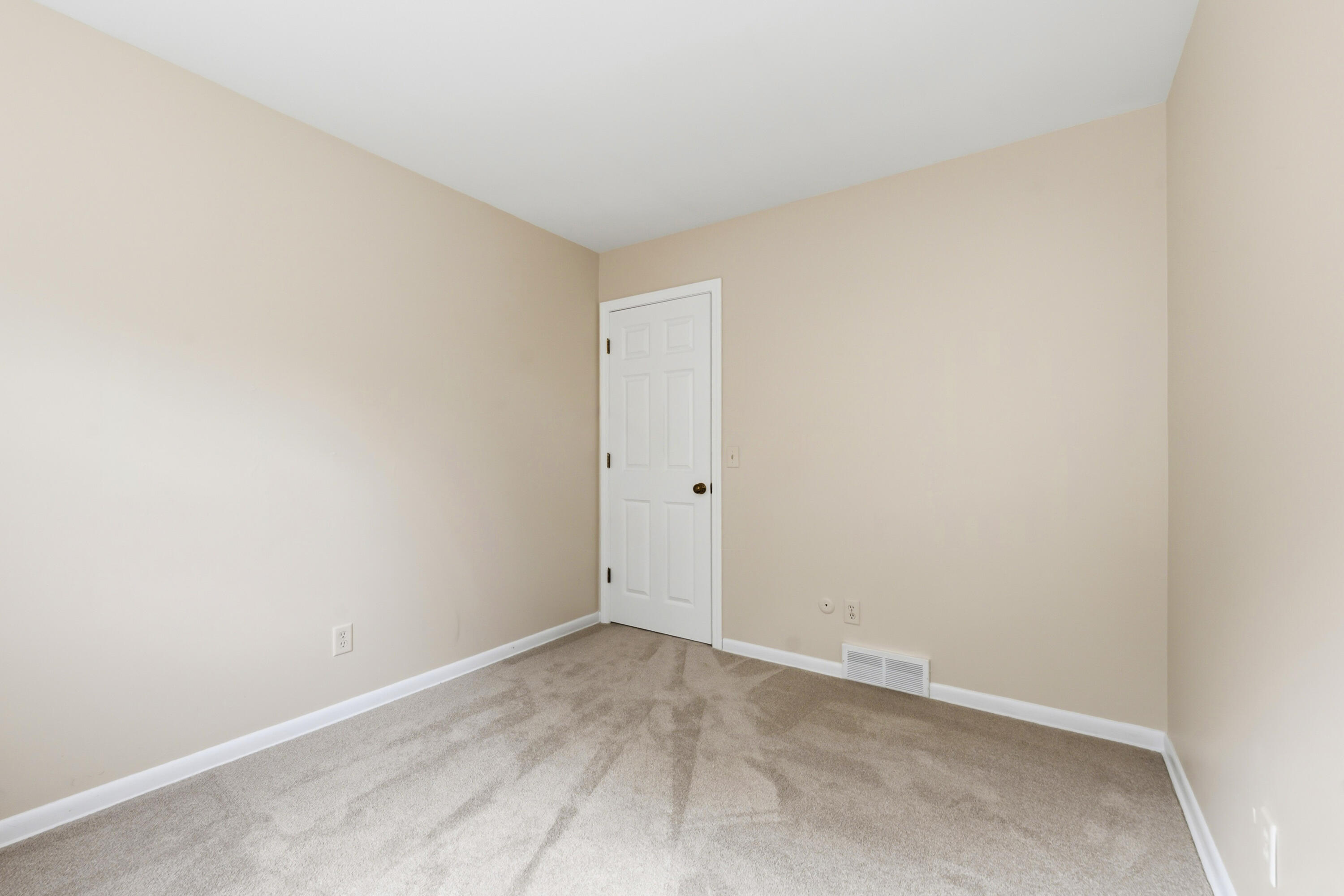 1818 Skyler Drive Kalamazoo MI 49008