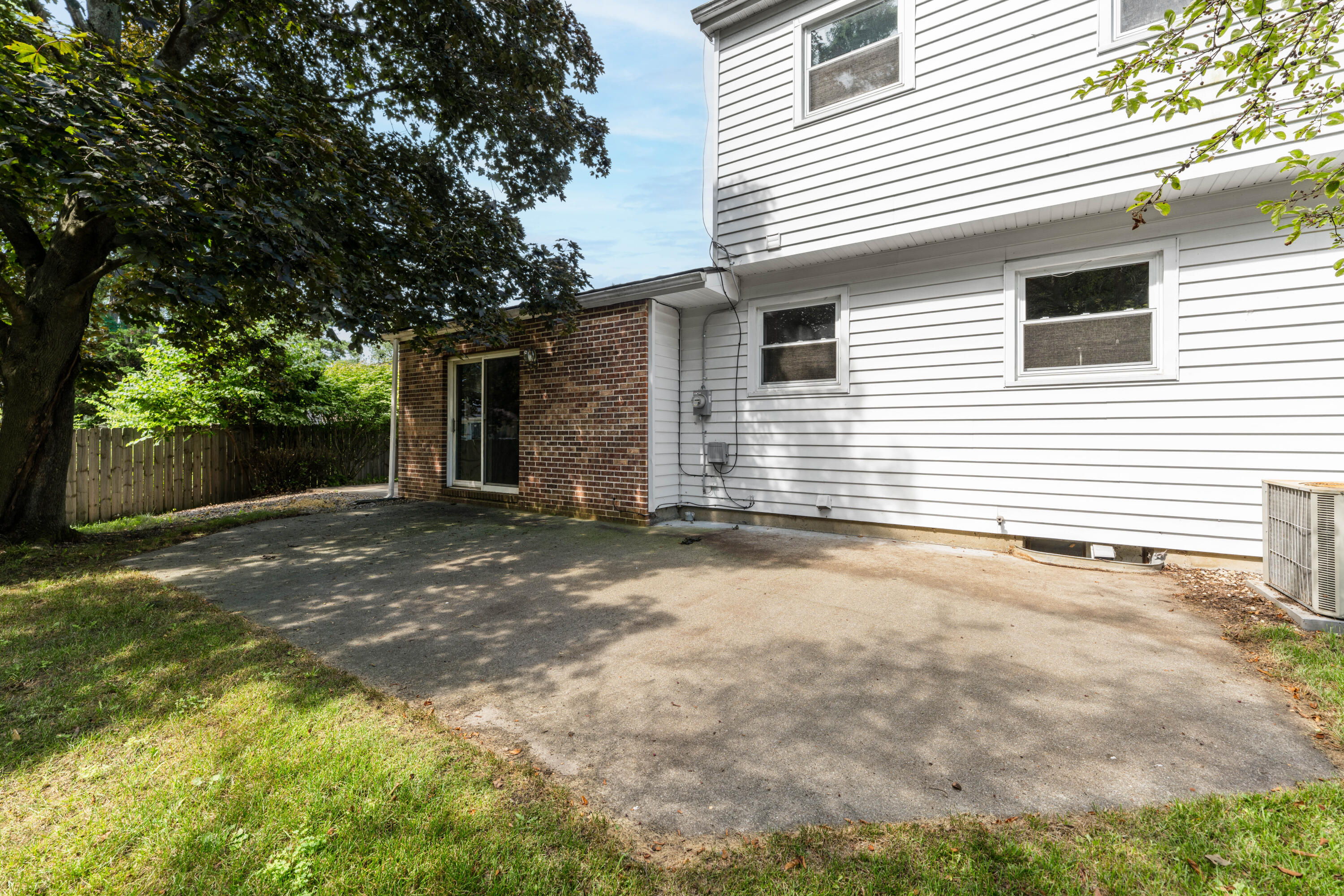 1818 Skyler Drive Kalamazoo MI 49008