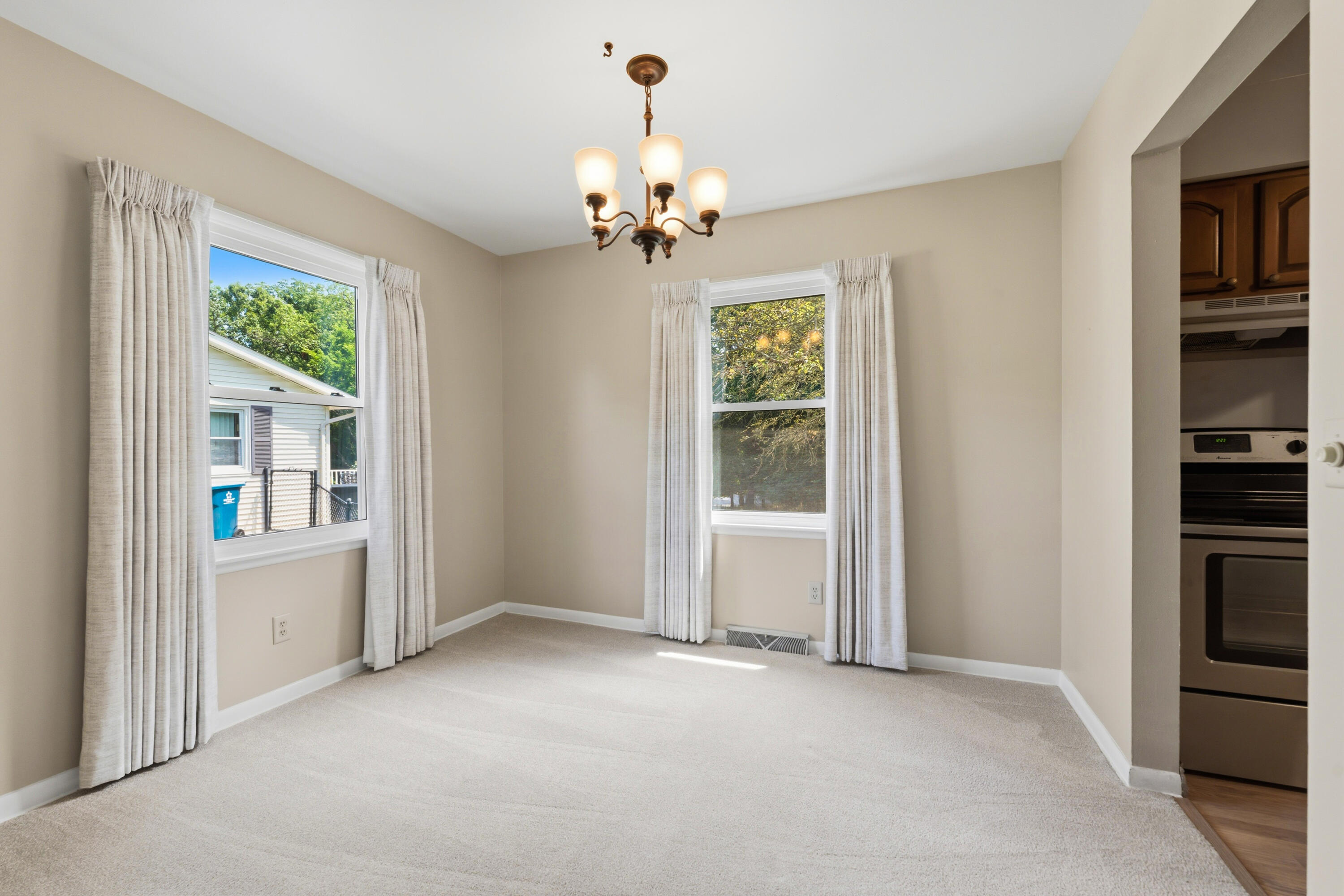 1818 Skyler Drive Kalamazoo MI 49008