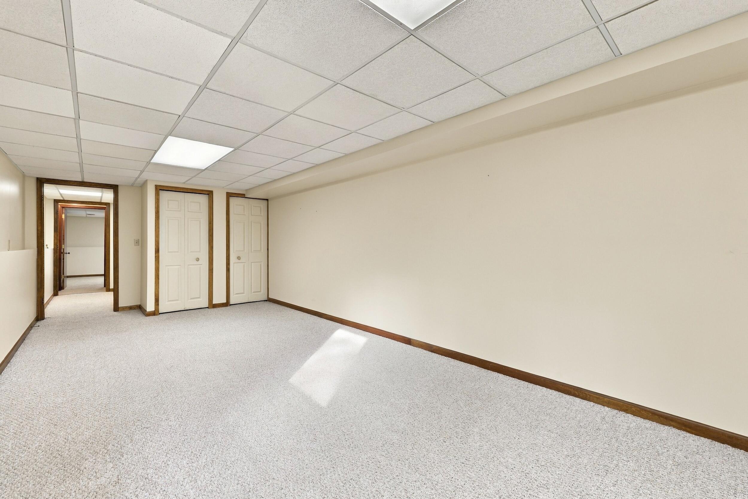 12926 N Bellwood Drive Holland MI 49424