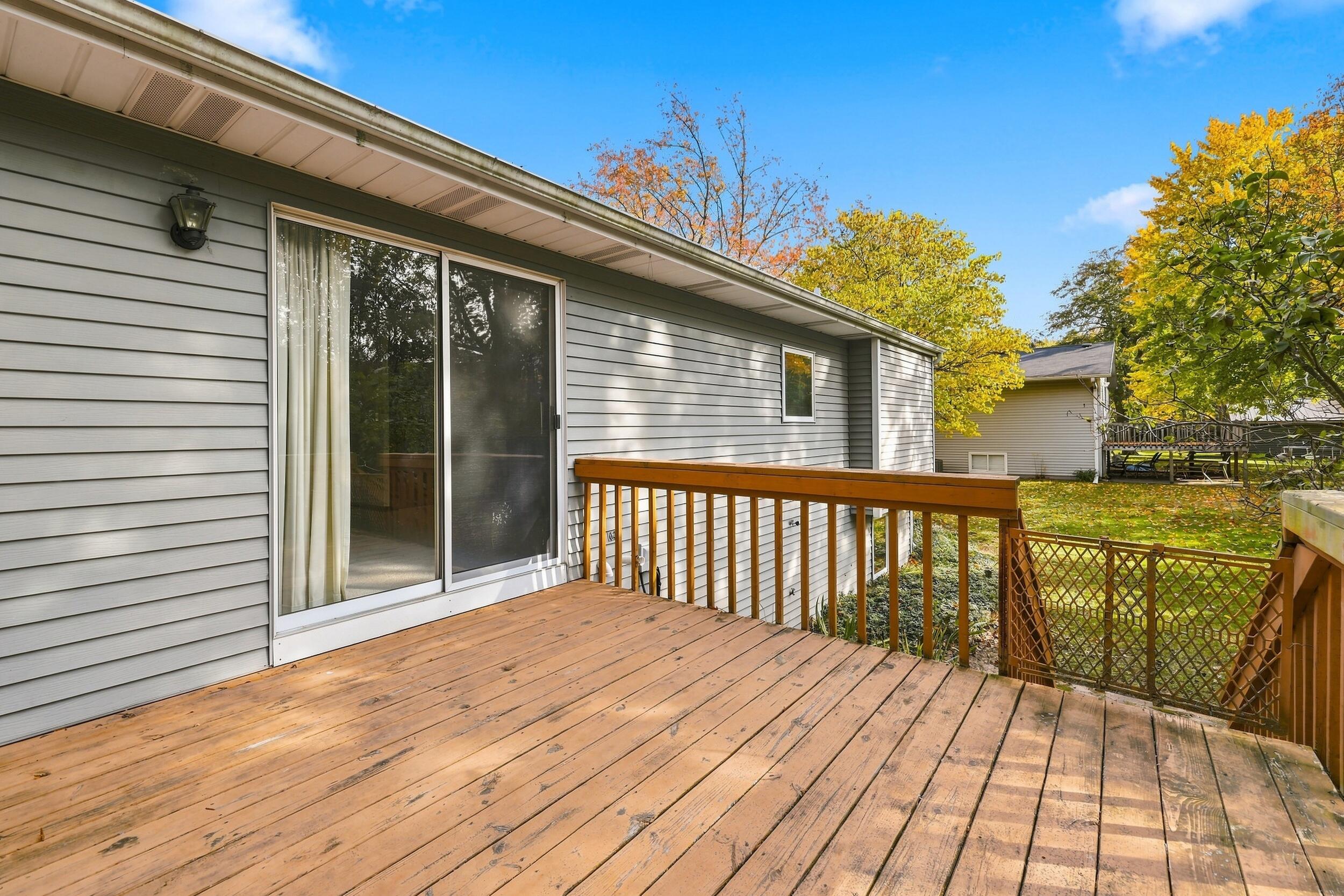 12926 N Bellwood Drive Holland MI 49424