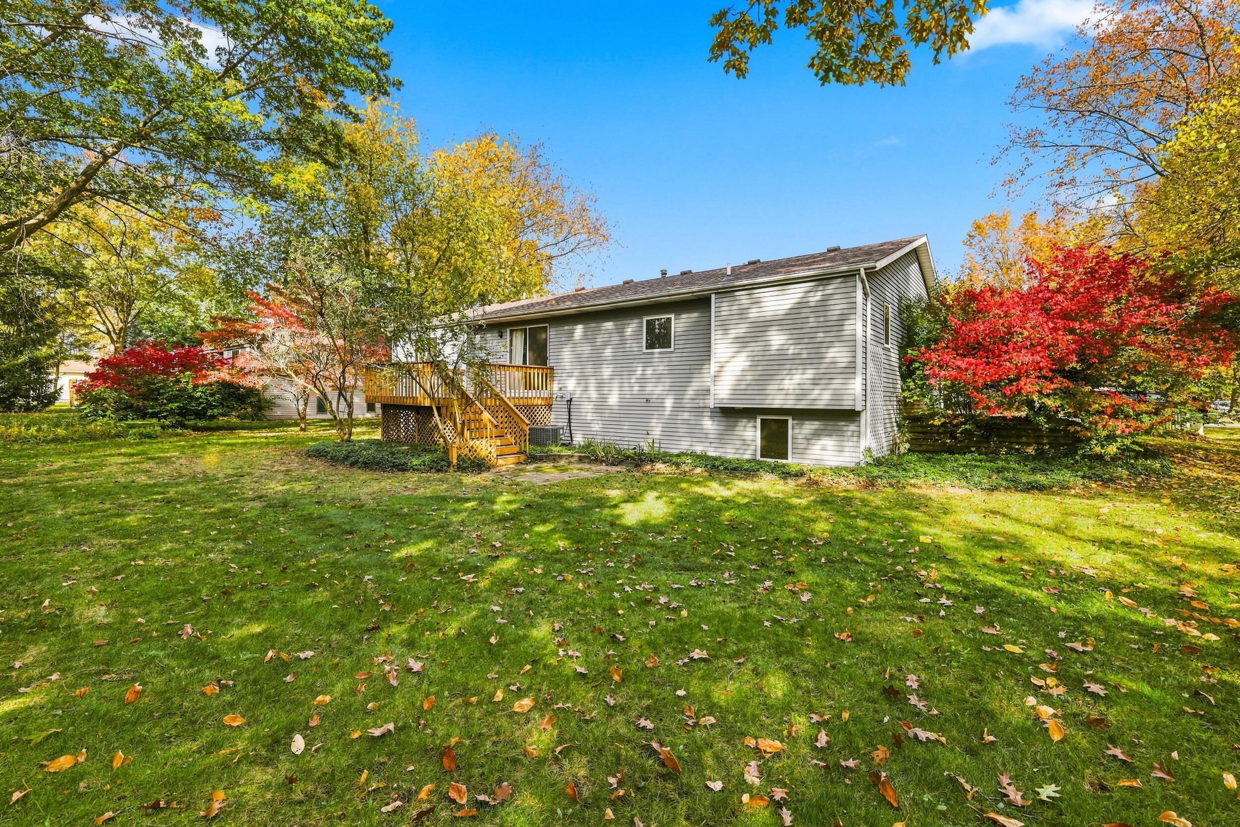 12926 N Bellwood Drive Holland MI 49424