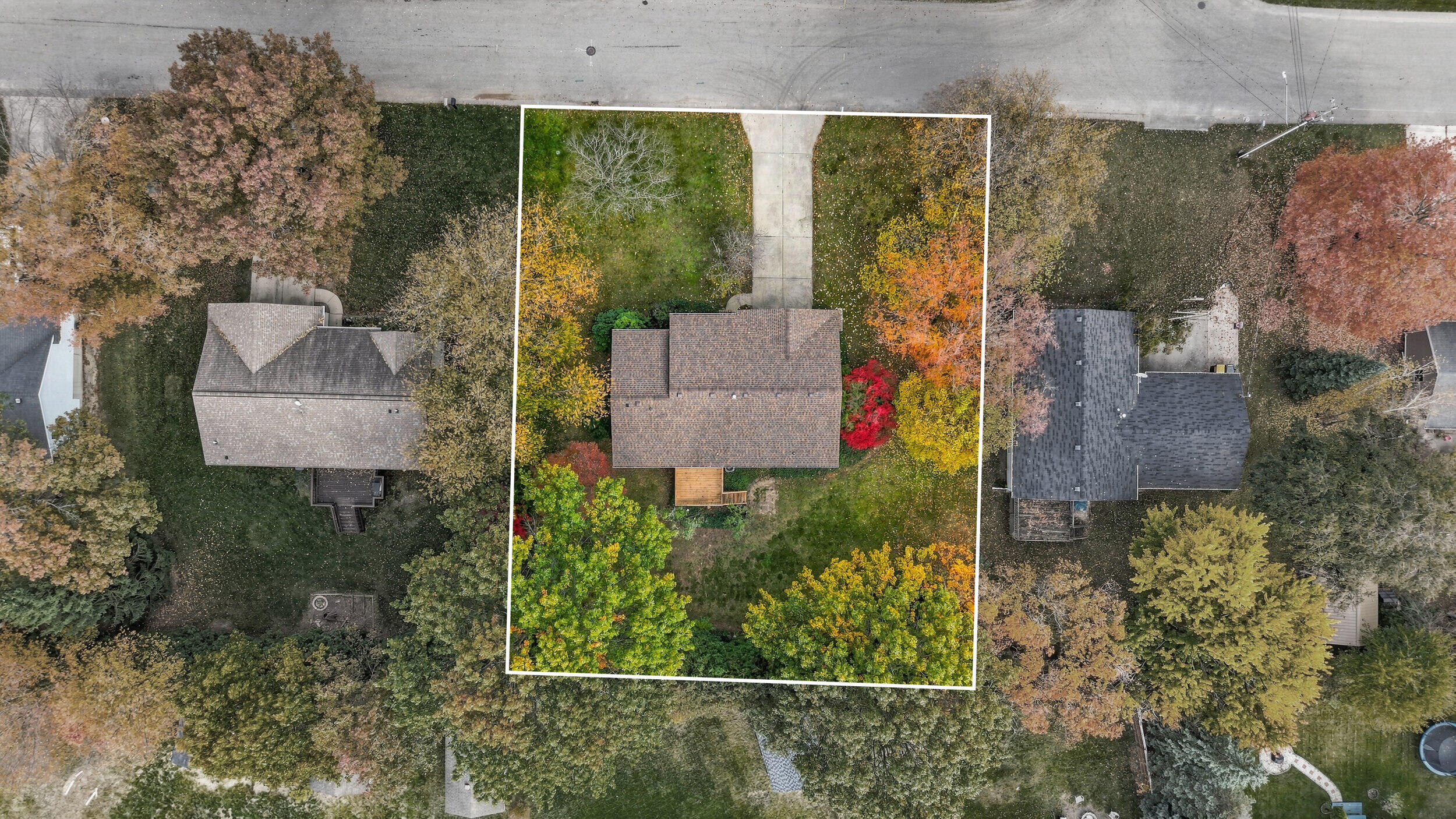 12926 N Bellwood Drive Holland MI 49424