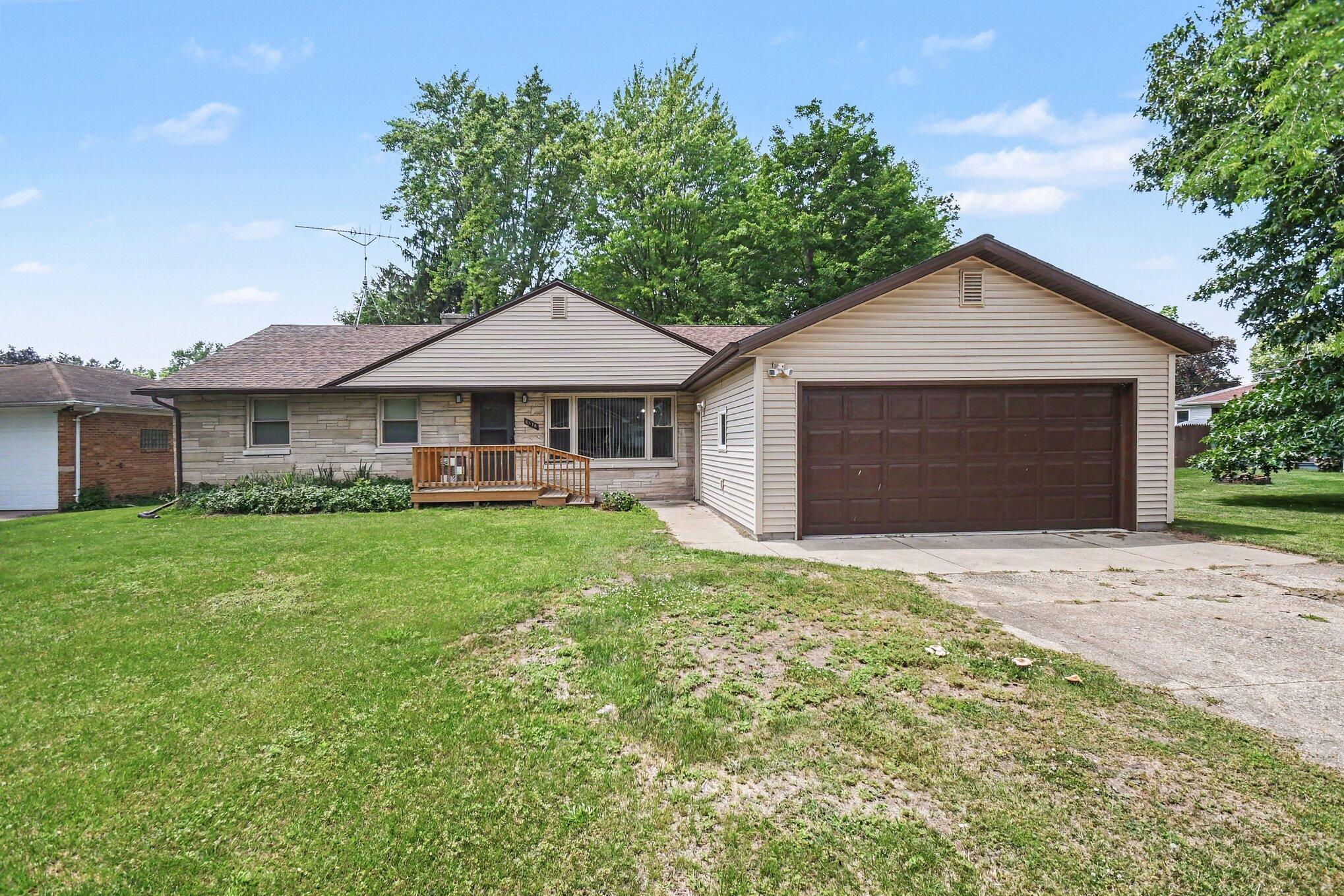 2176 Truman Drive Benton Harbor MI 49022