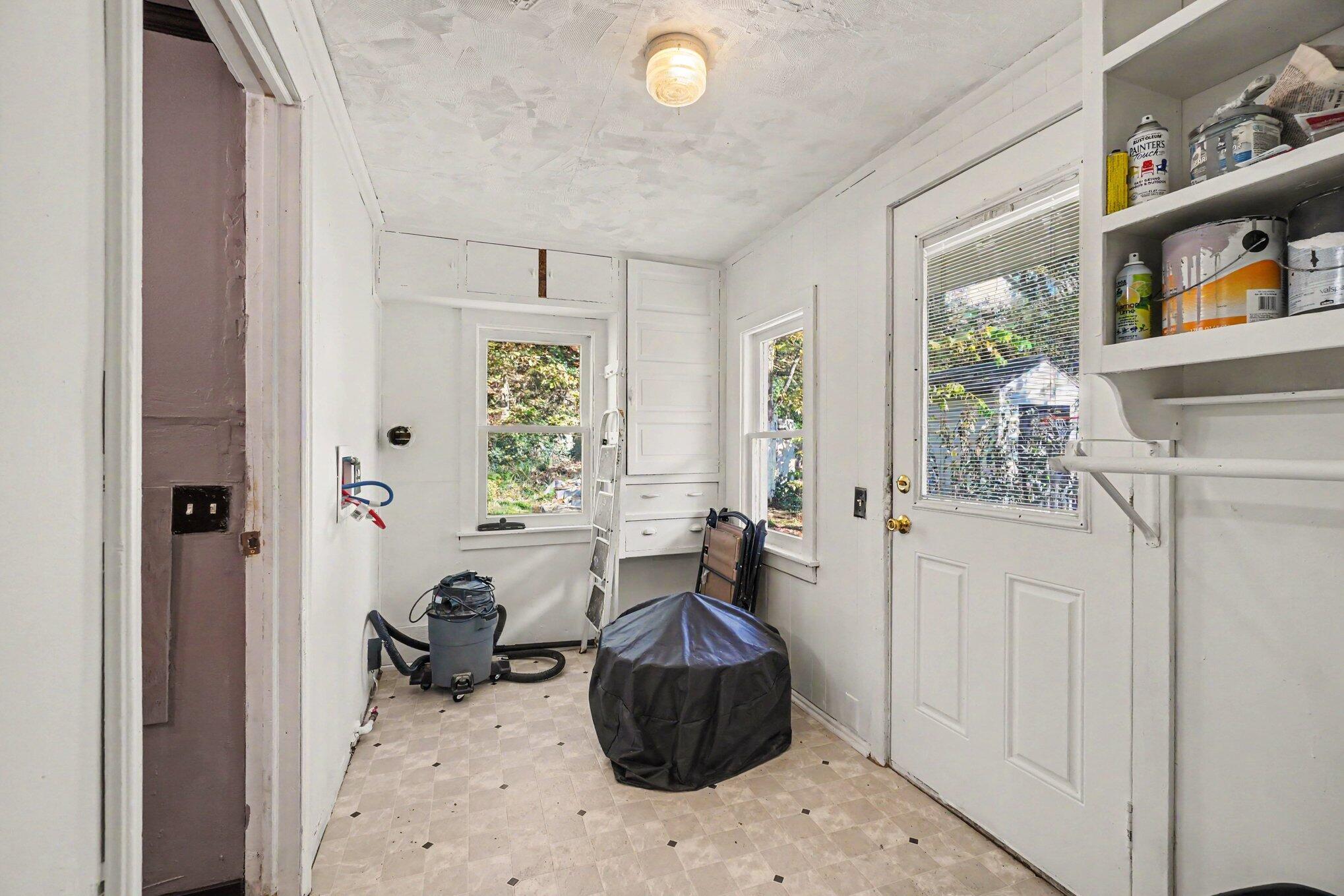 604 Pioneer Street Kalamazoo MI 49008