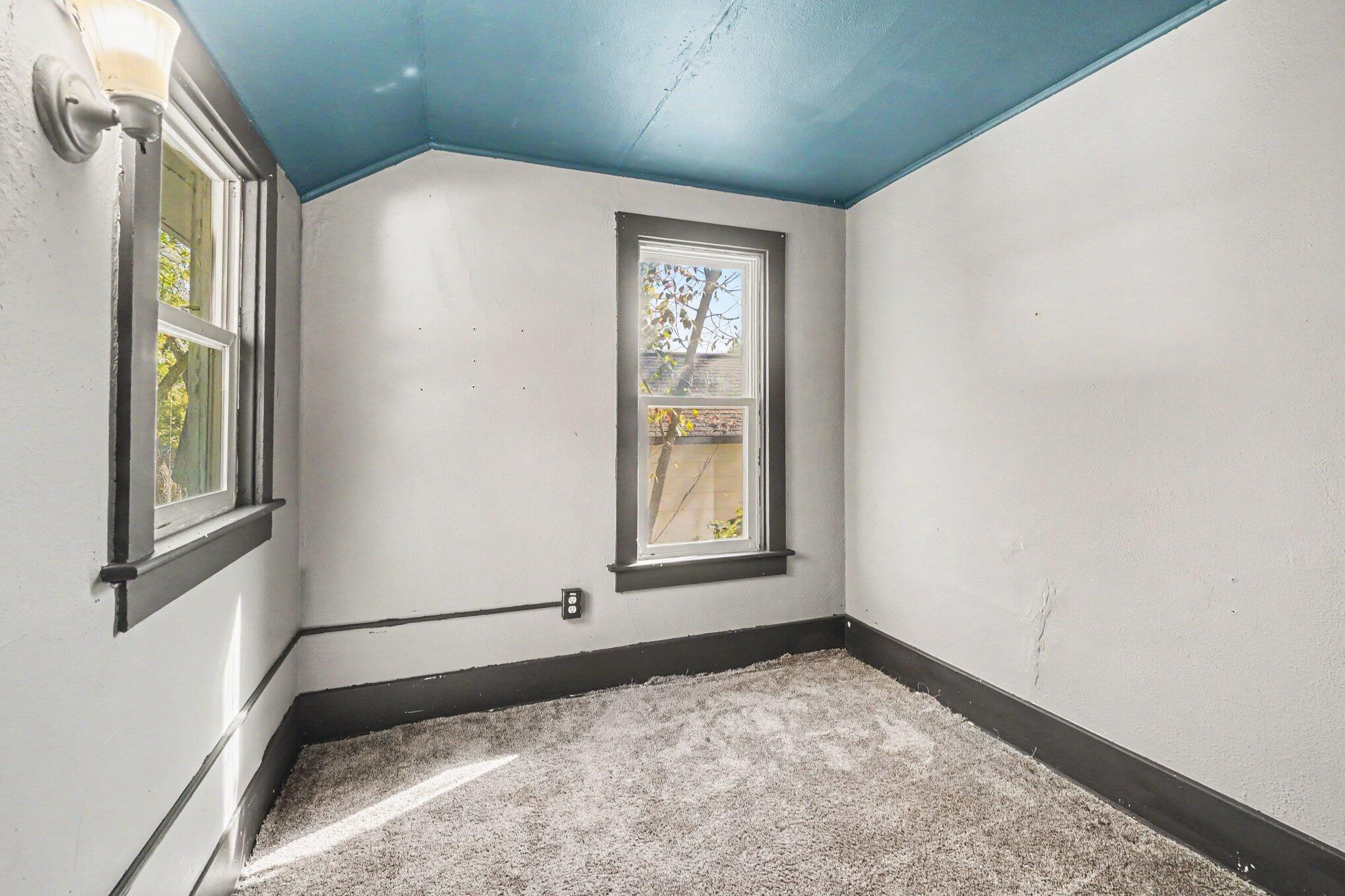 604 Pioneer Street Kalamazoo MI 49008