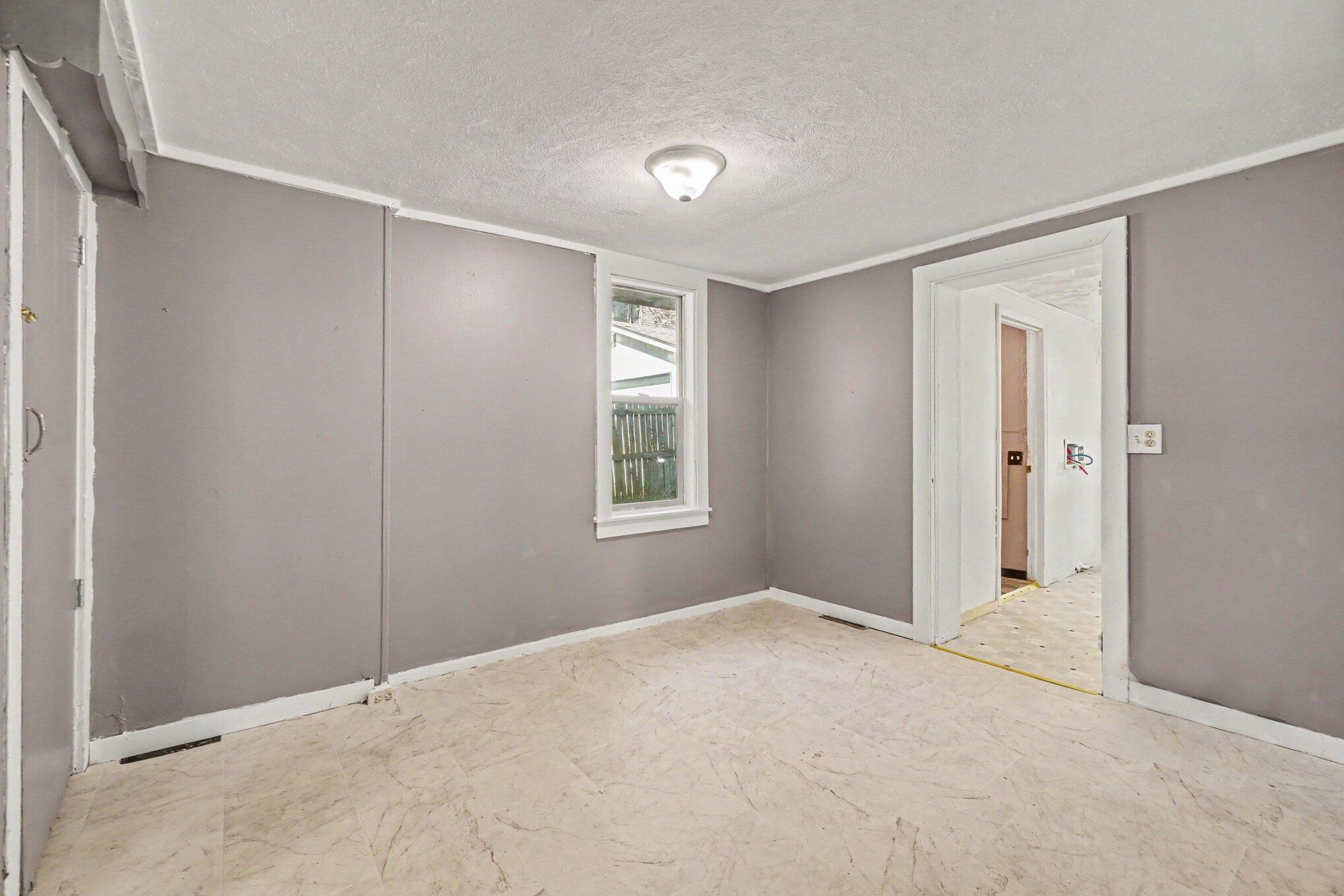 604 Pioneer Street Kalamazoo MI 49008