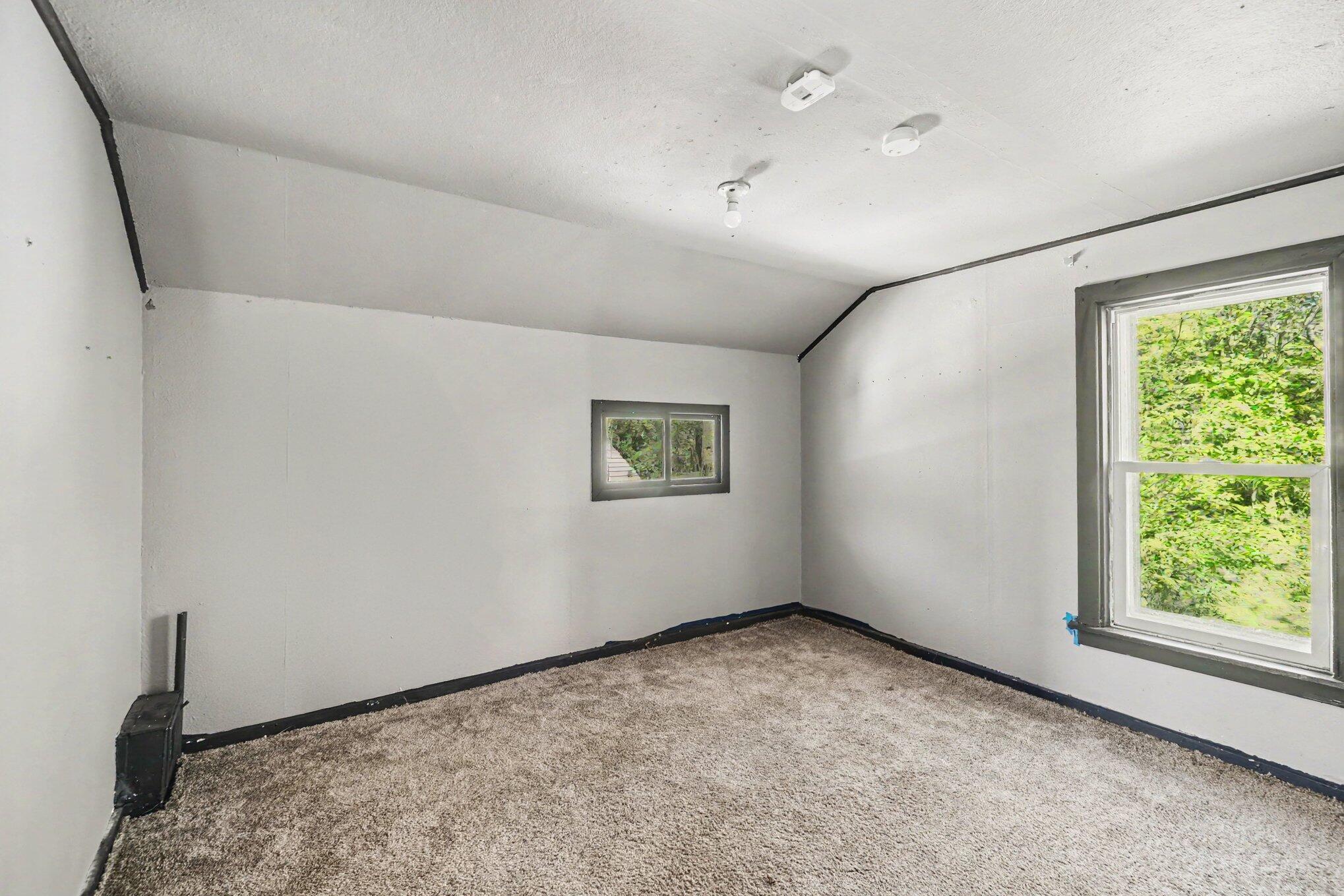 604 Pioneer Street Kalamazoo MI 49008