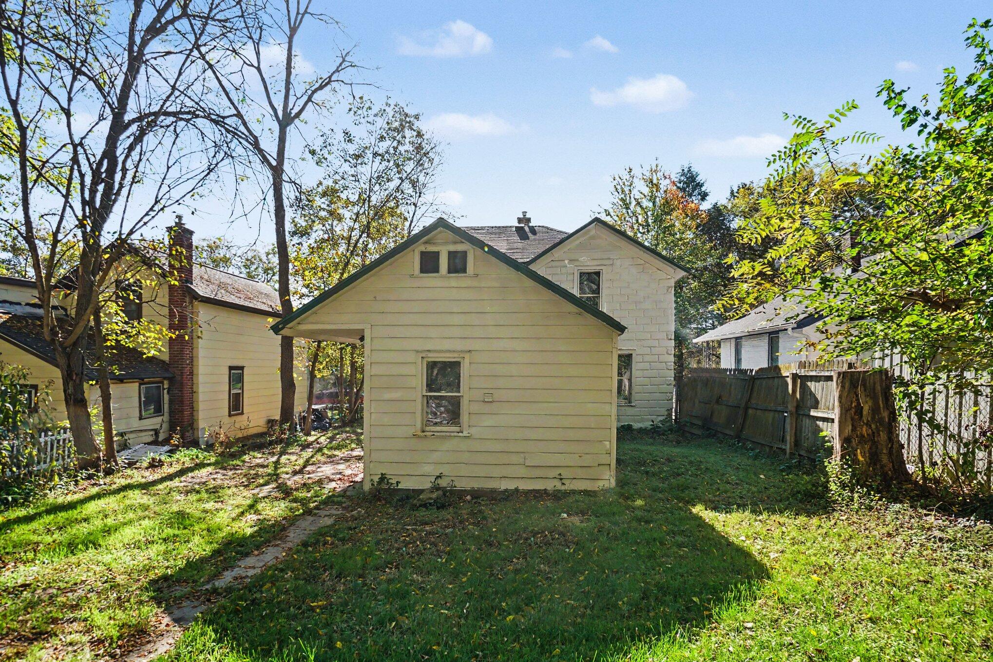 604 Pioneer Street Kalamazoo MI 49008