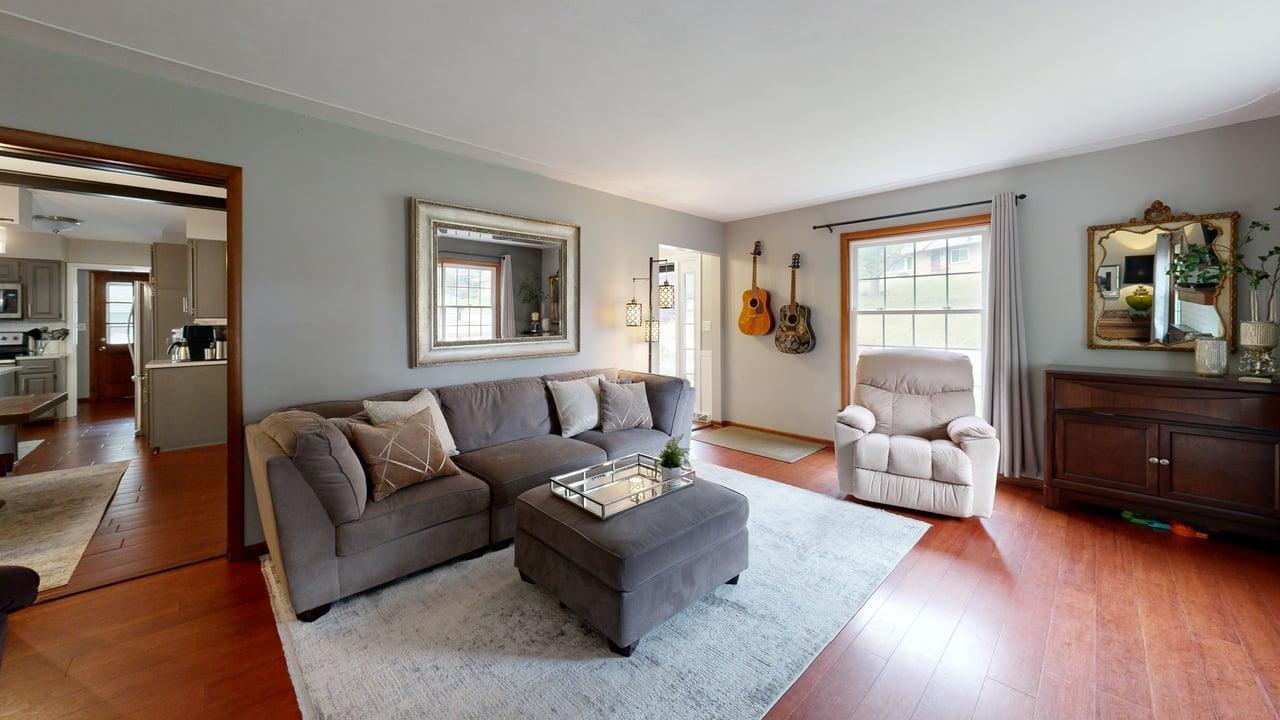 2046 Acton Road NW Grand Rapids MI 49504