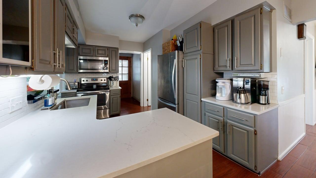 2046 Acton Road NW Grand Rapids MI 49504