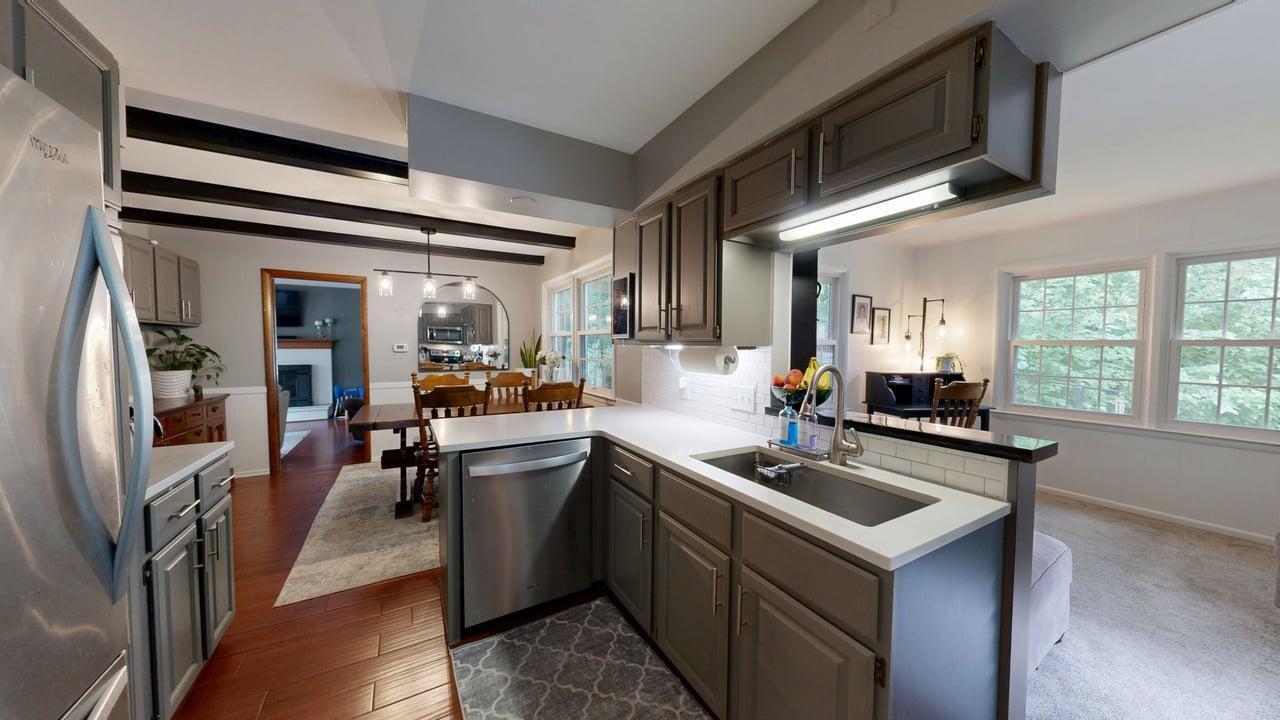 2046 Acton Road NW Grand Rapids MI 49504