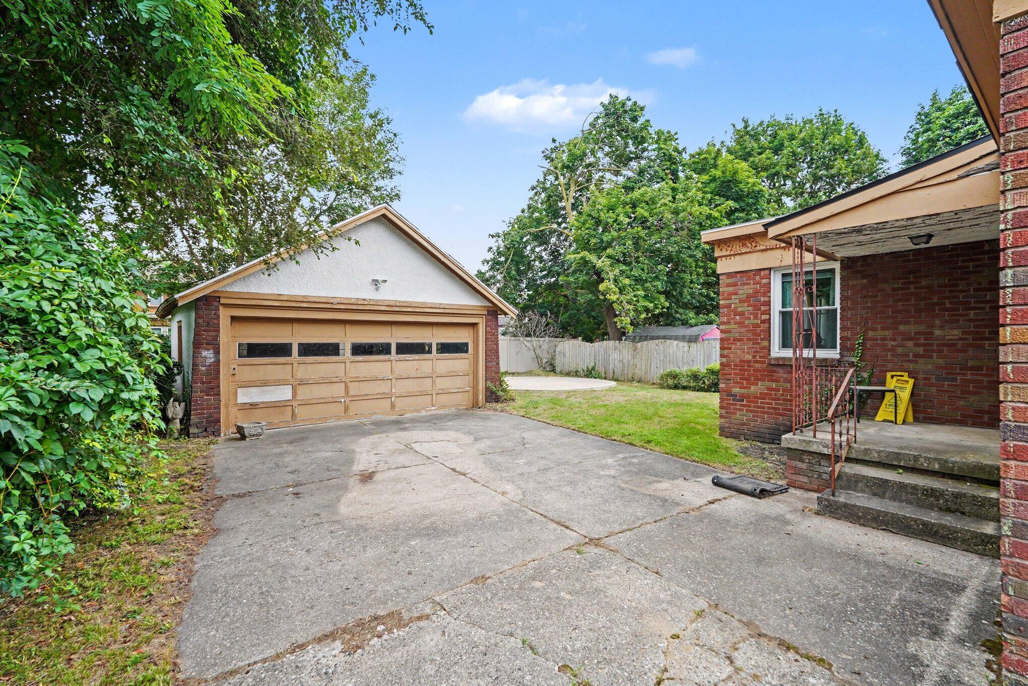 2044 Godwin Avenue SE Grand Rapids MI 49507