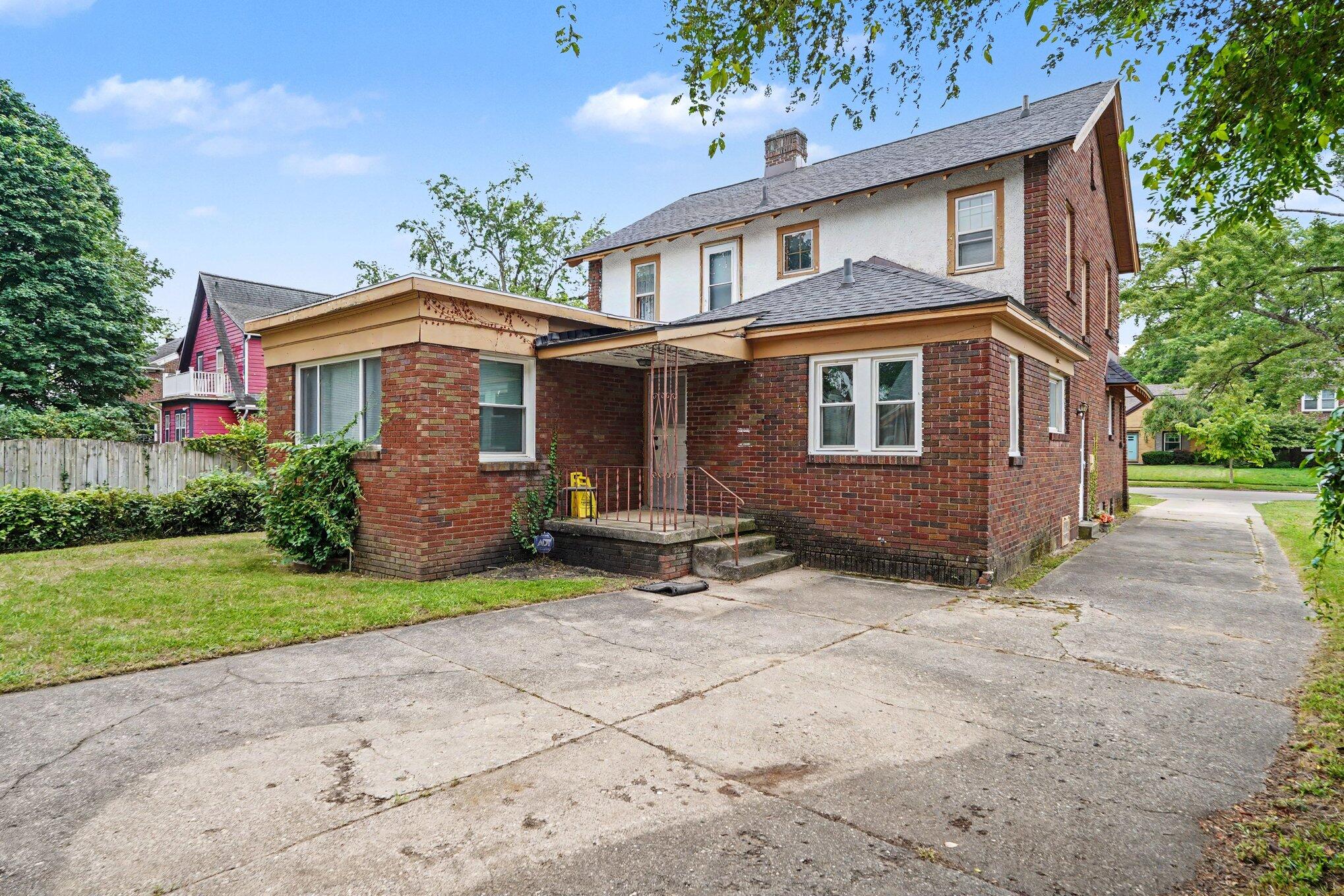 2044 Godwin Avenue SE Grand Rapids MI 49507