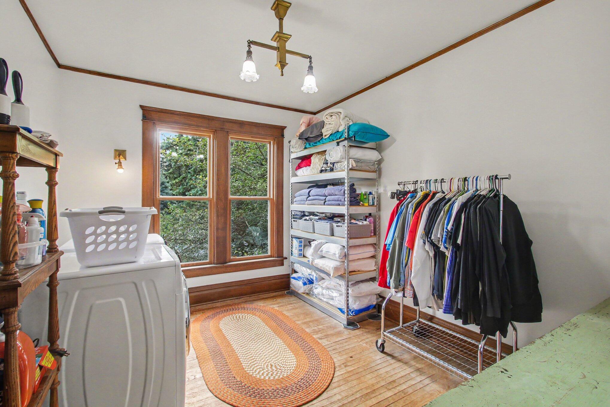 360 E Central Avenue Zeeland MI 49464