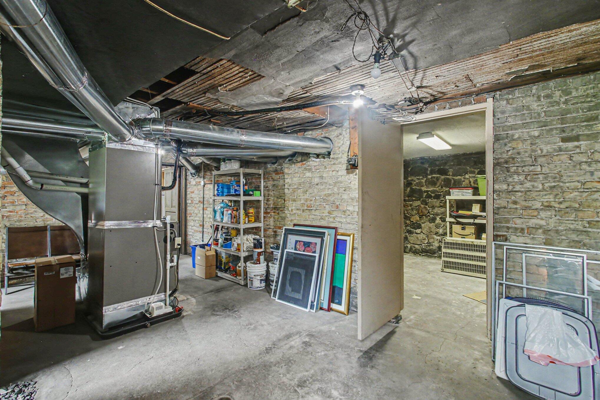 360 E Central Avenue Zeeland MI 49464