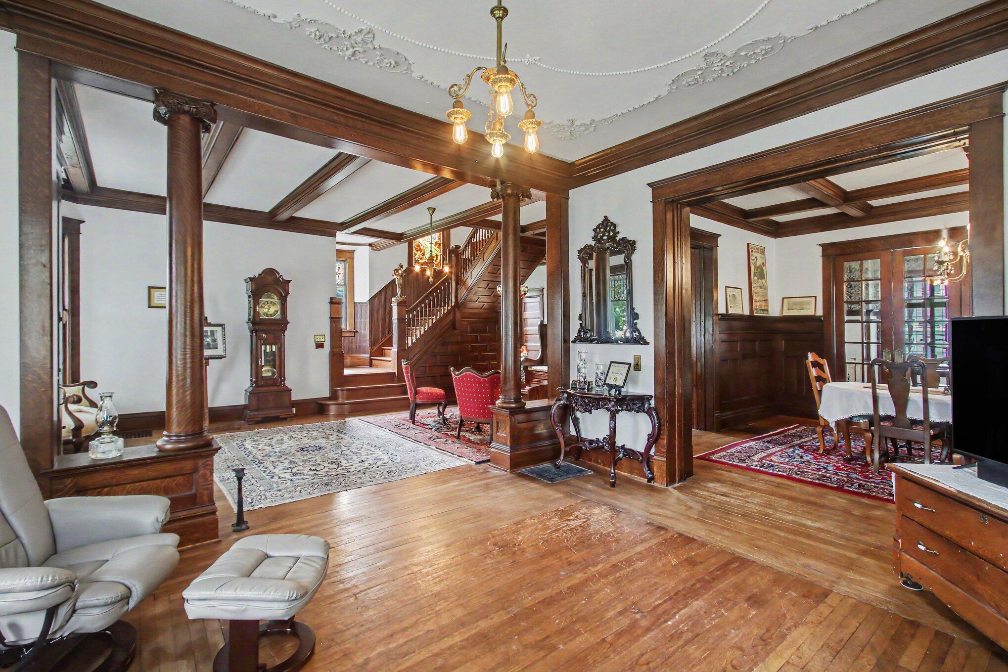 360 E Central Avenue Zeeland MI 49464