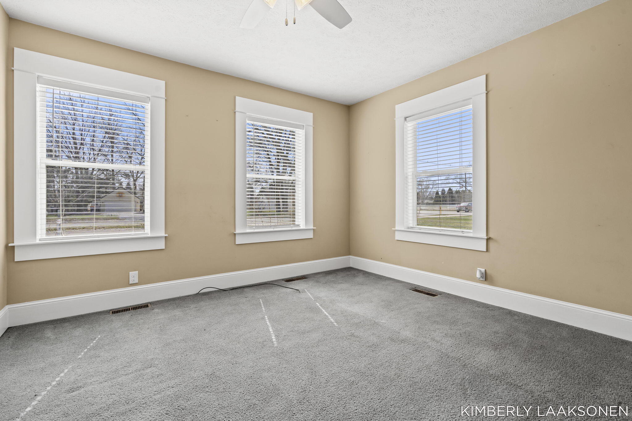 897 W 32nd Street Holland MI 49423