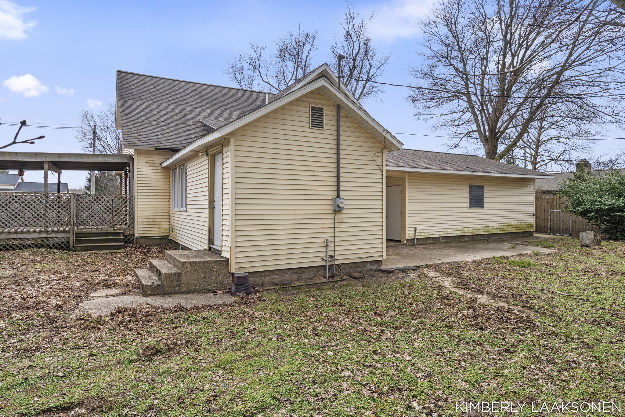 897 W 32nd Street Holland MI 49423