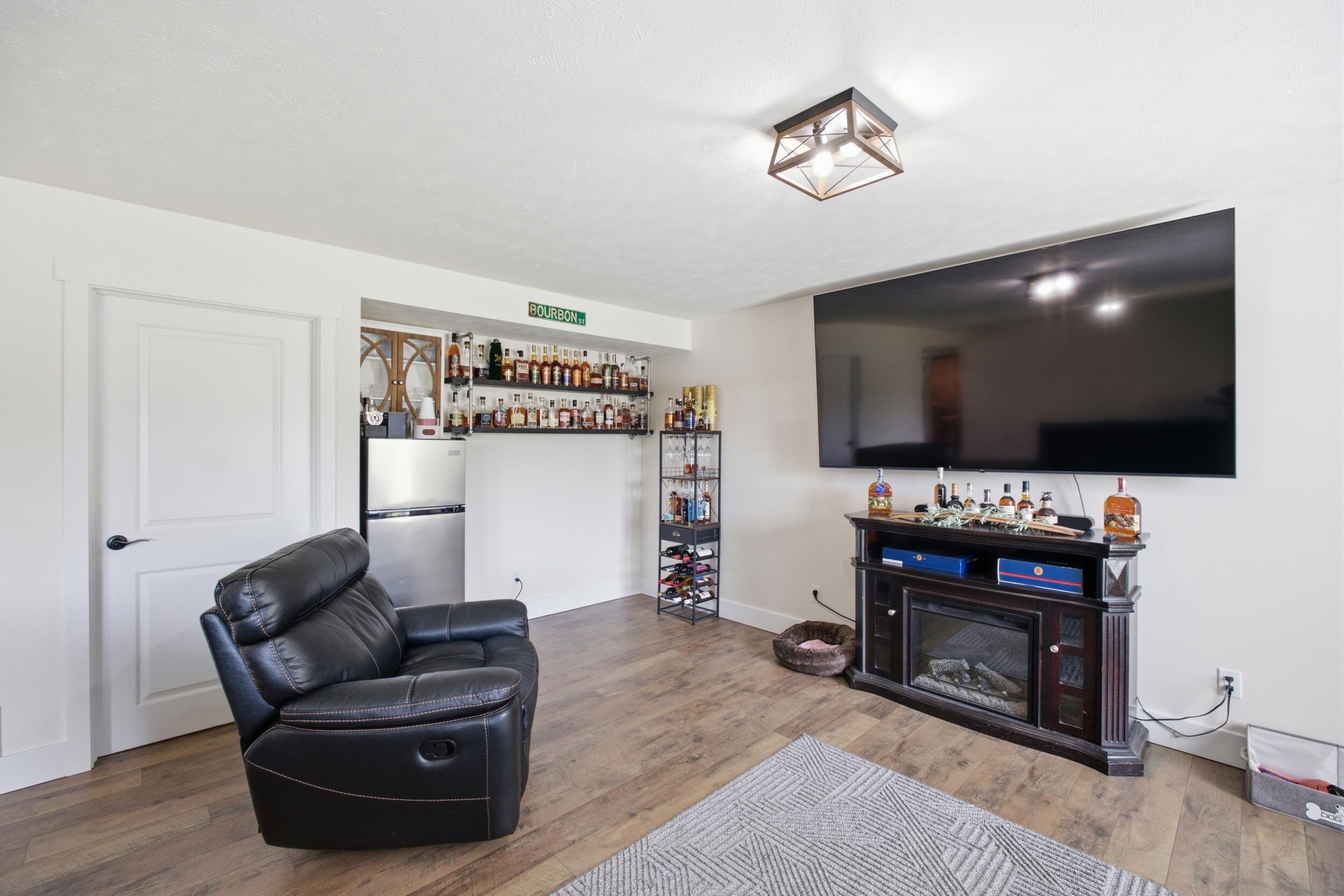 6682 Windflower Way Muskegon MI 49444