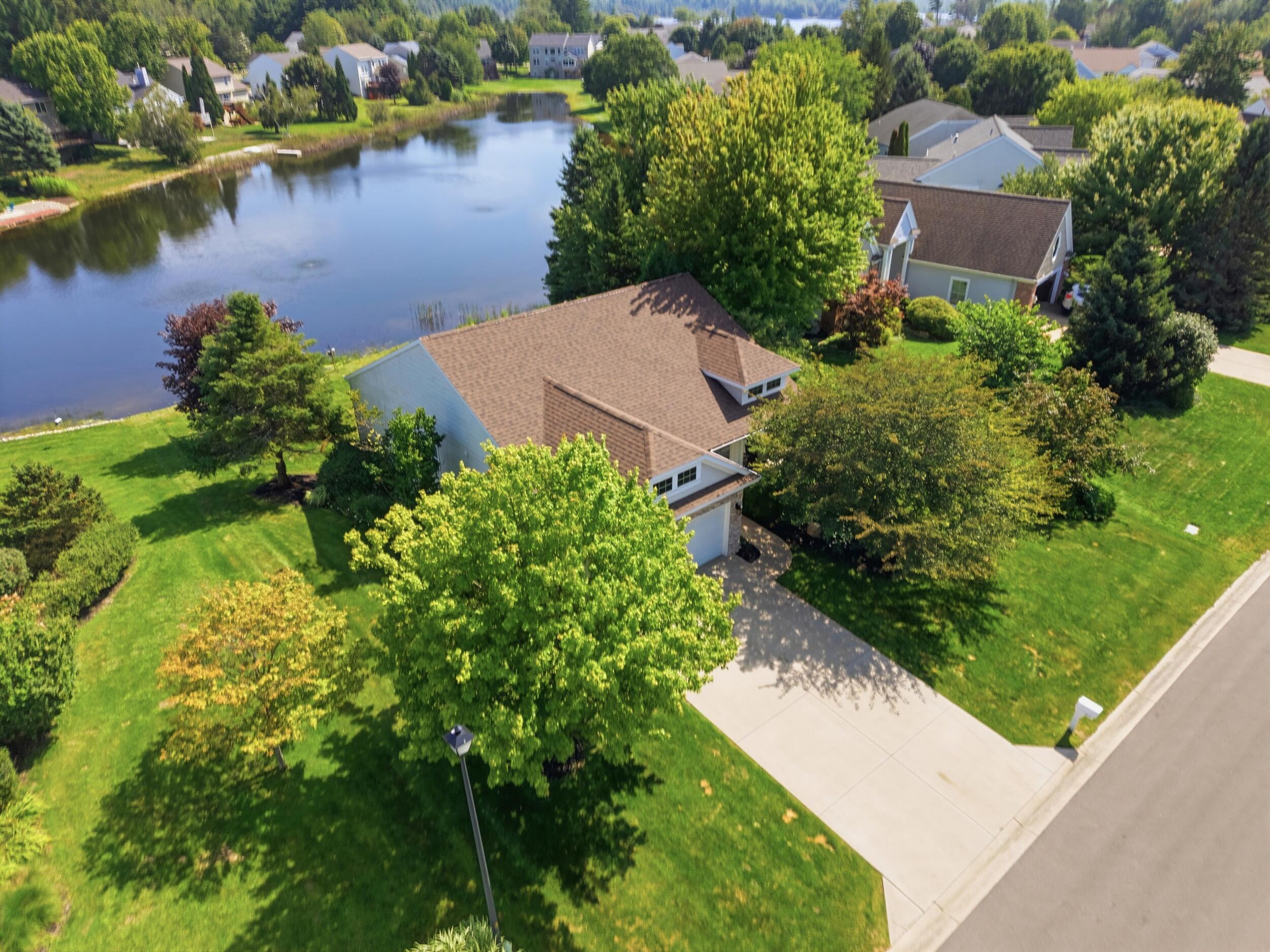 6682 Windflower Way Muskegon MI 49444