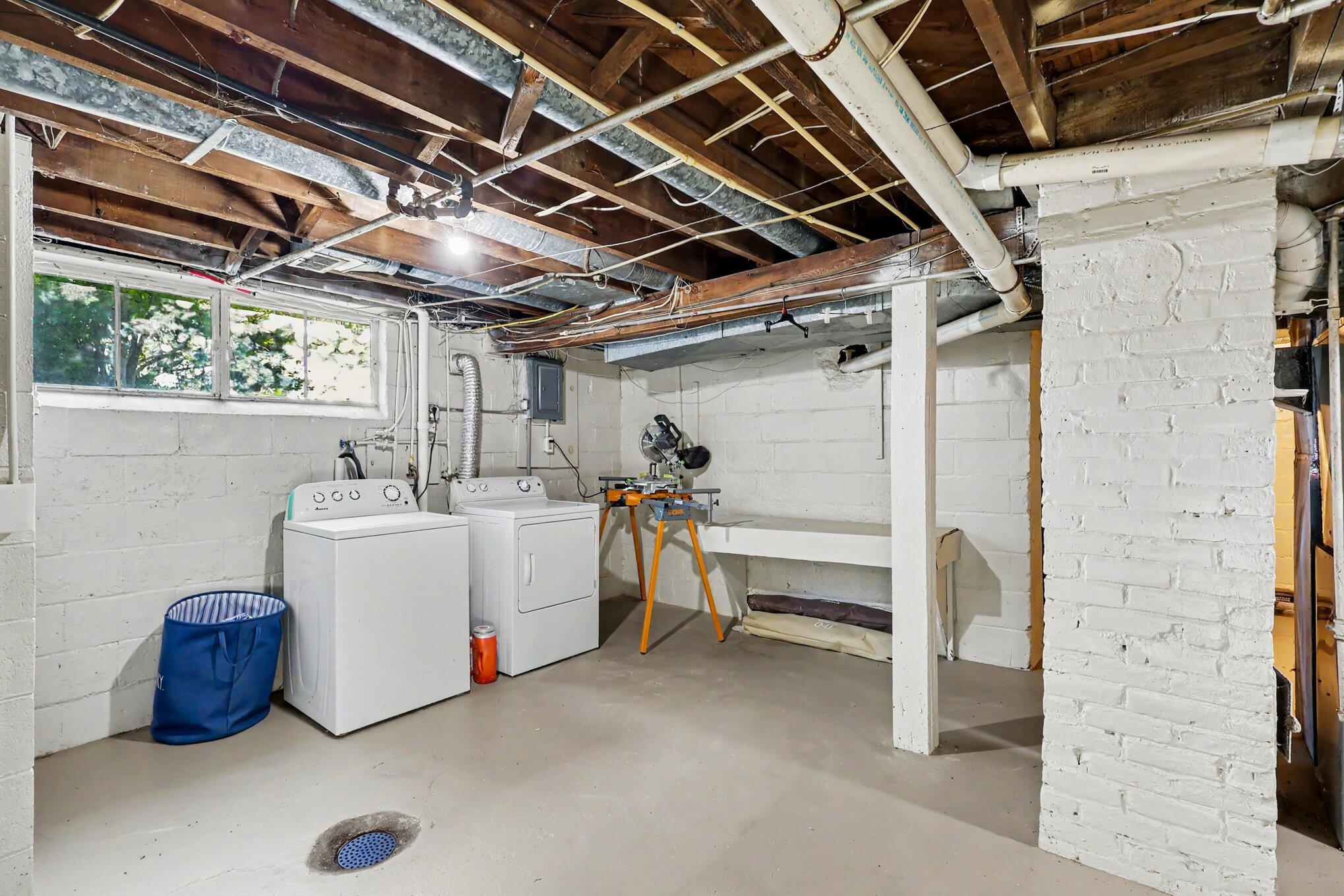 210 E Larch Avenue Muskegon MI 49442