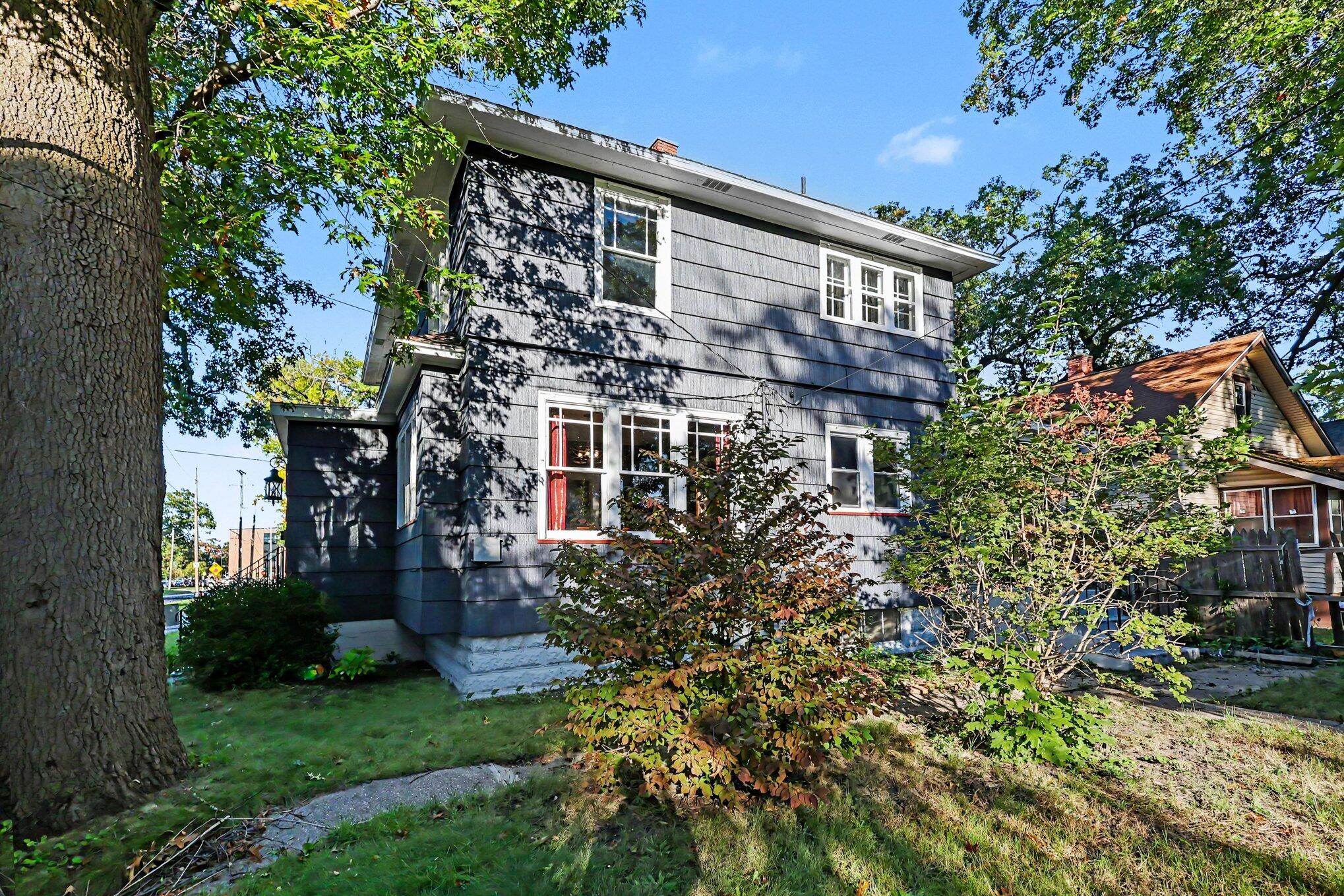 210 E Larch Avenue Muskegon MI 49442