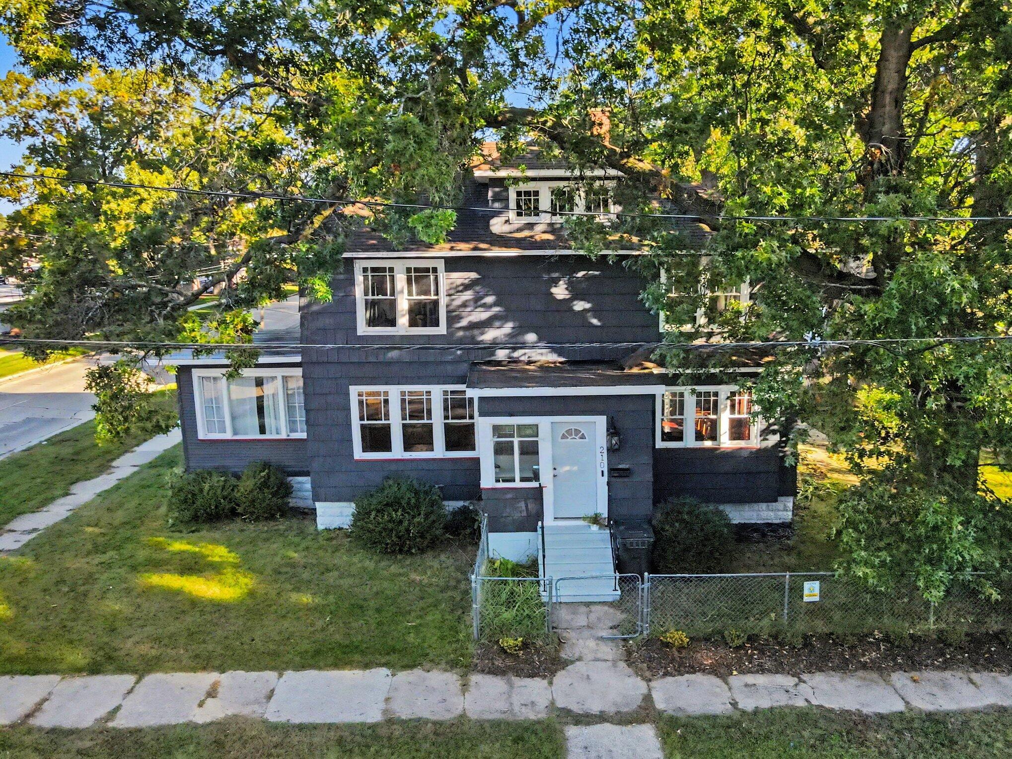 210 E Larch Avenue Muskegon MI 49442